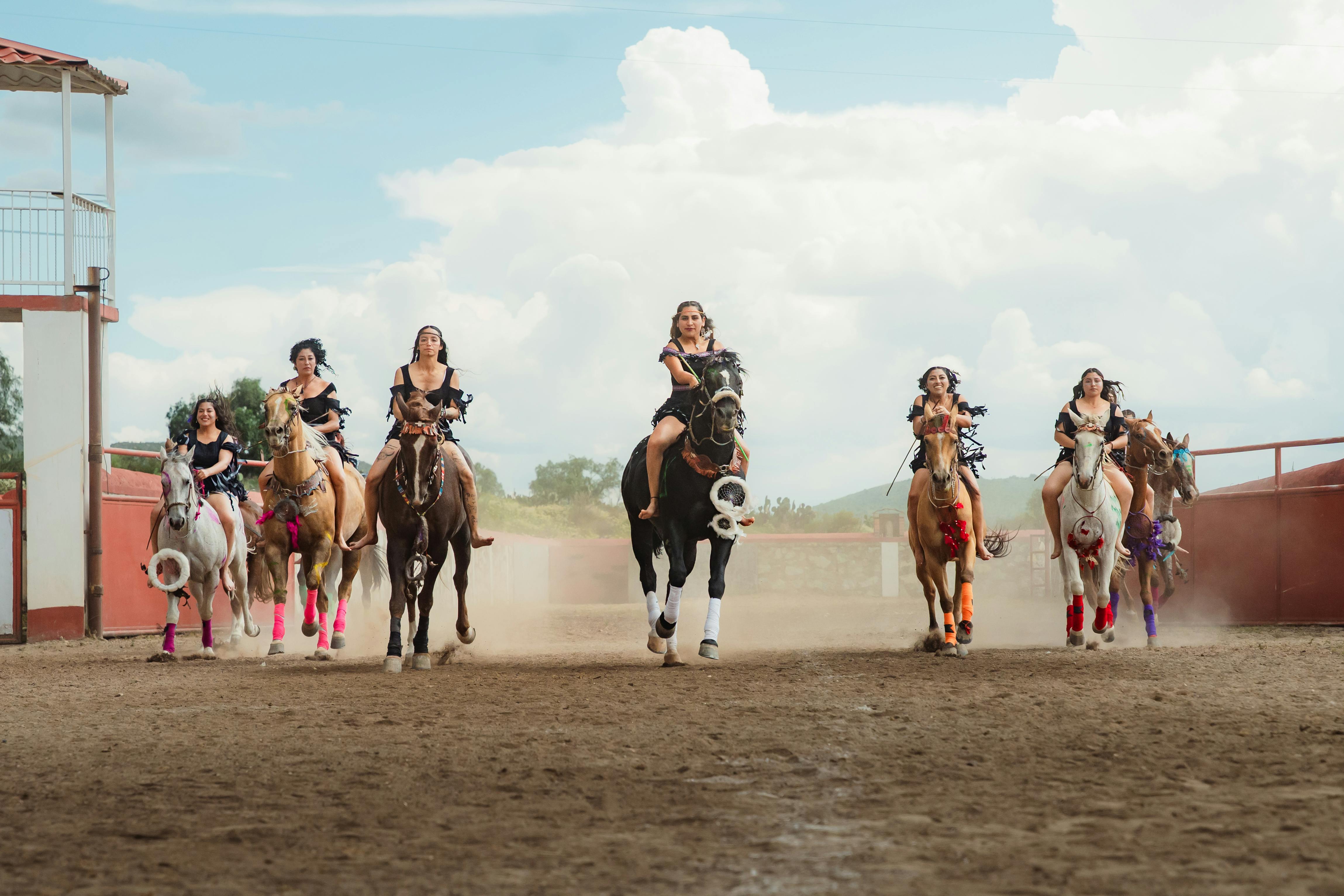 生活：亞洲盃女子棒球錦標賽 臺灣隊勇奪亞軍佳績