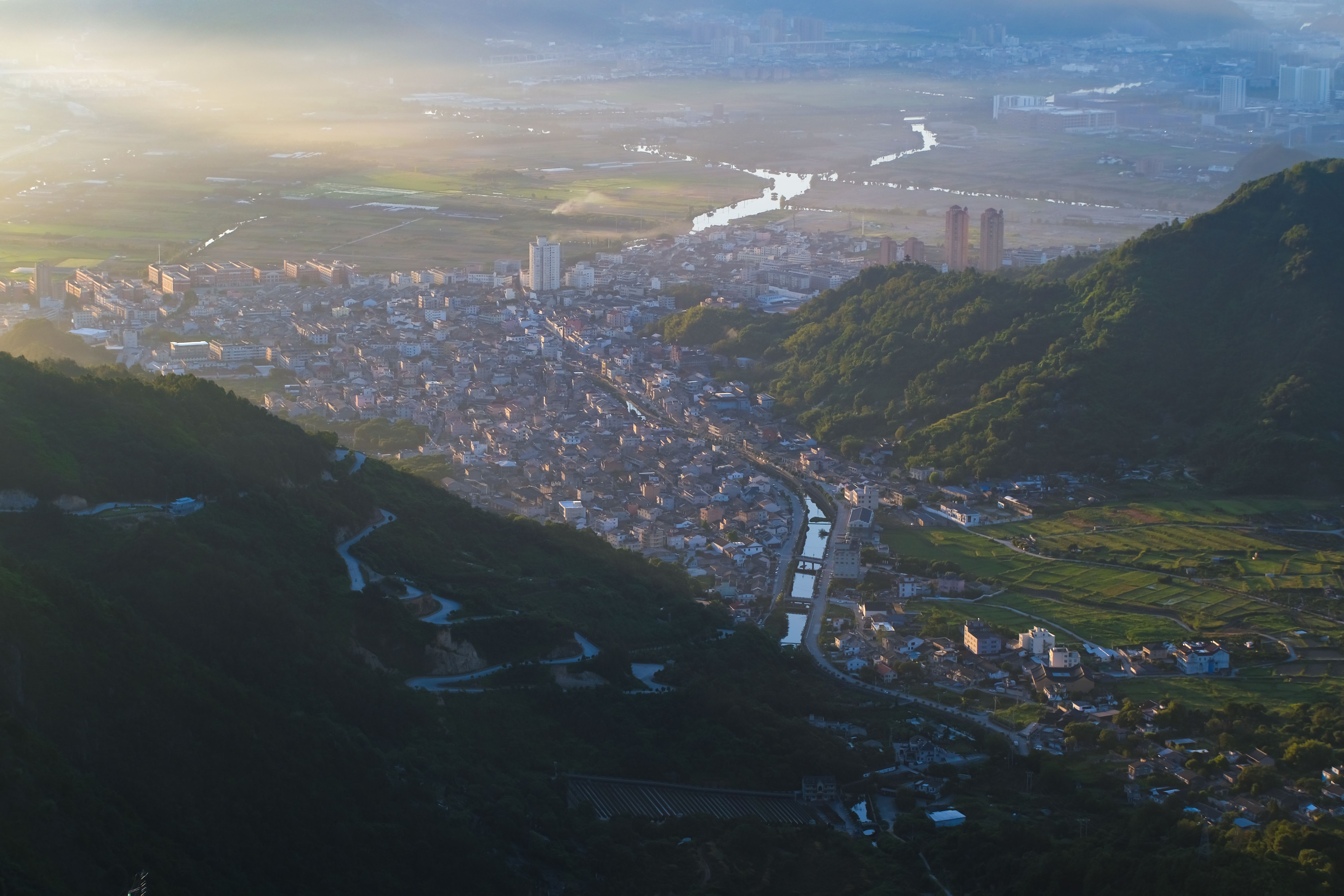 Aerial View of Cityscape in Morning Light · Free Stock Photo