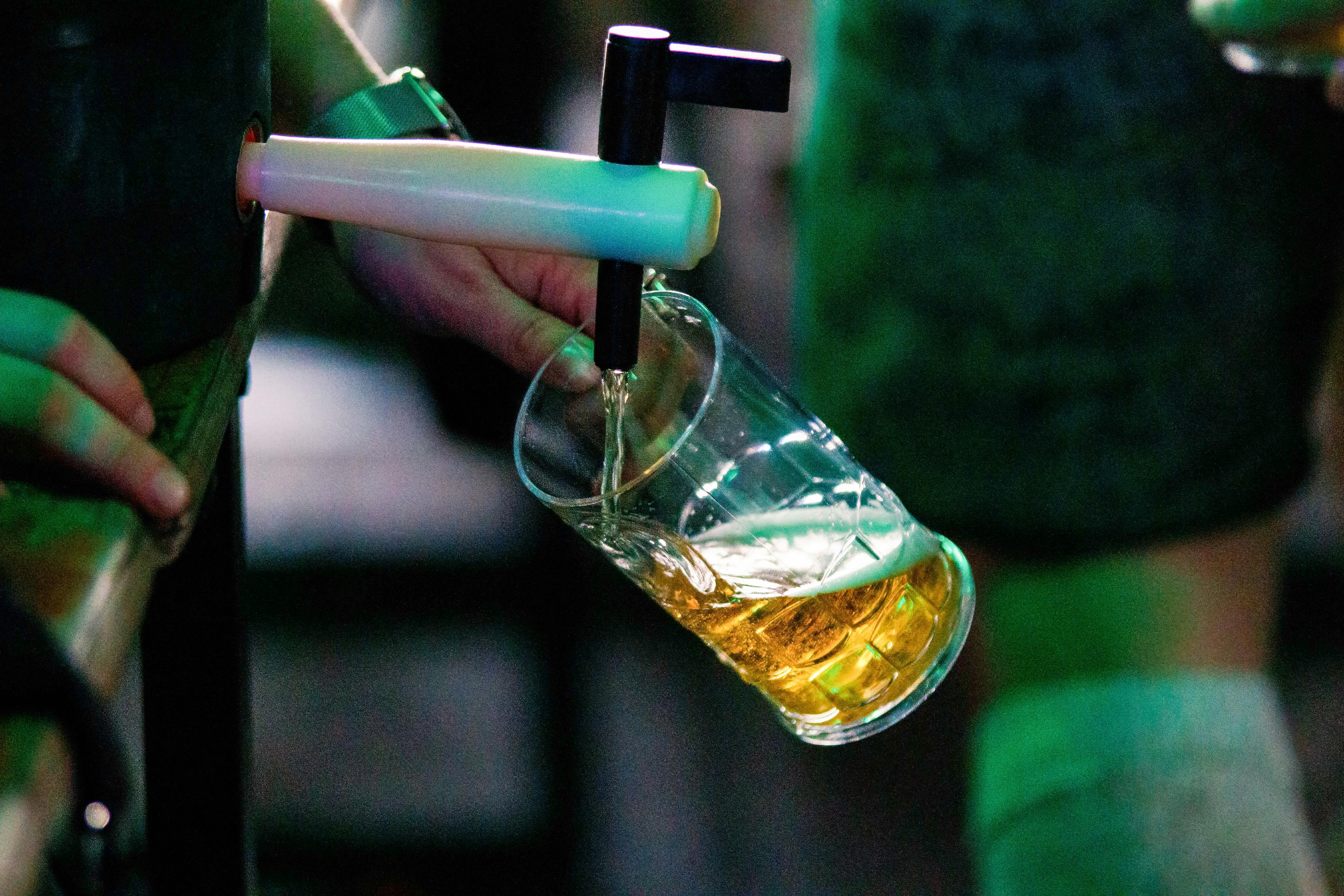 New Edina sports bar from Nolo’s owners bets on a summer opener — Photo by Freek Wolsink on Pexels