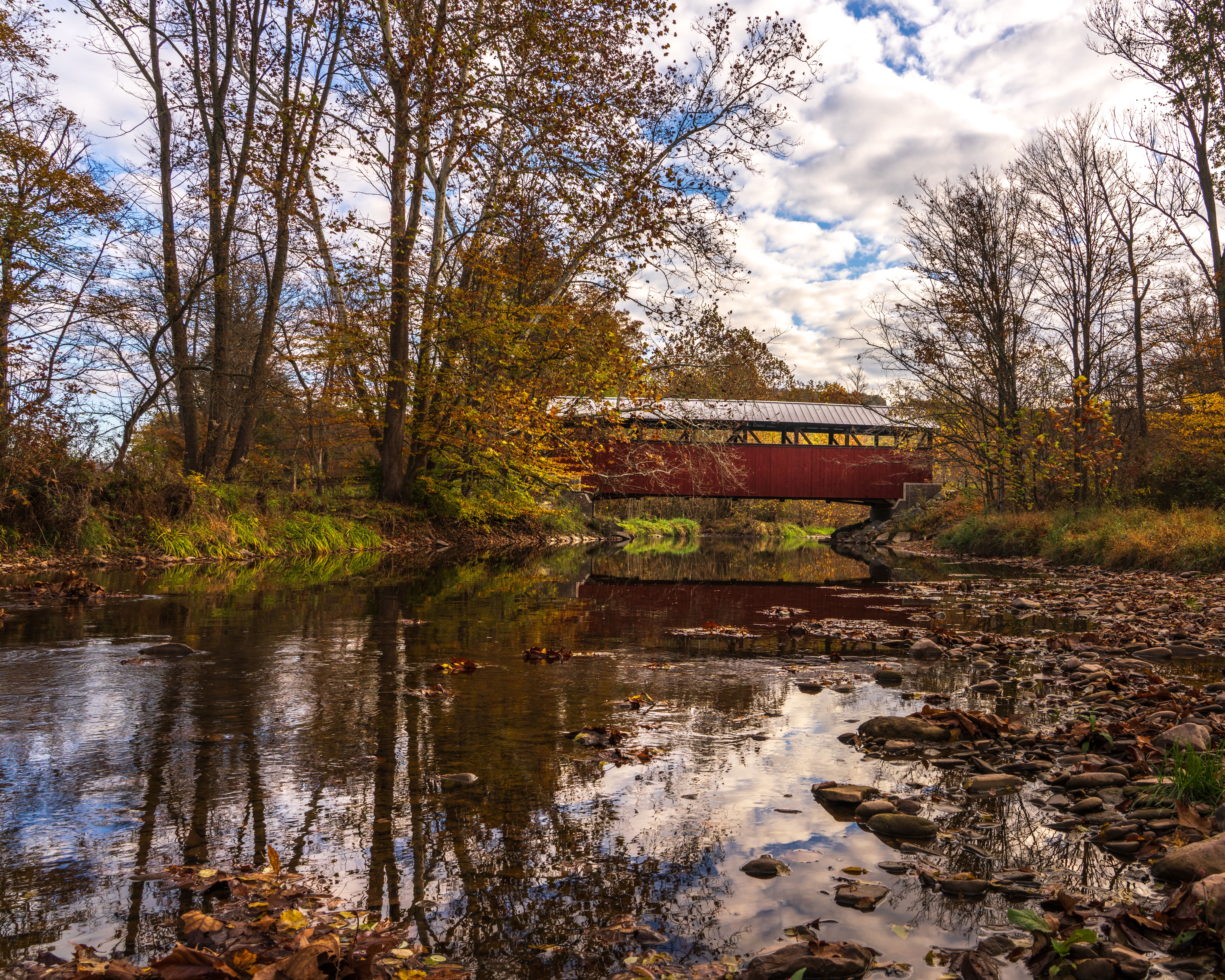 Scenic Autumn View of Red Covered Bridge · Free Stock Photo