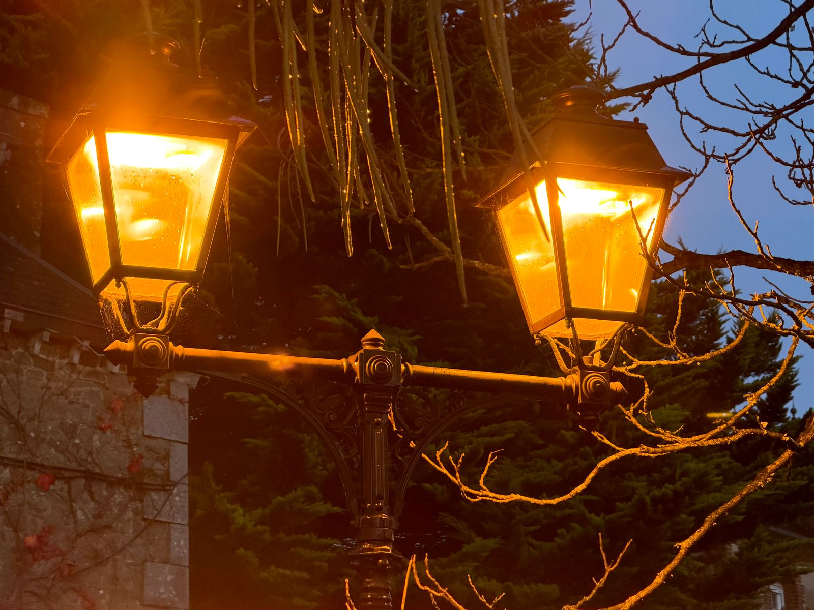 lampadaire orange