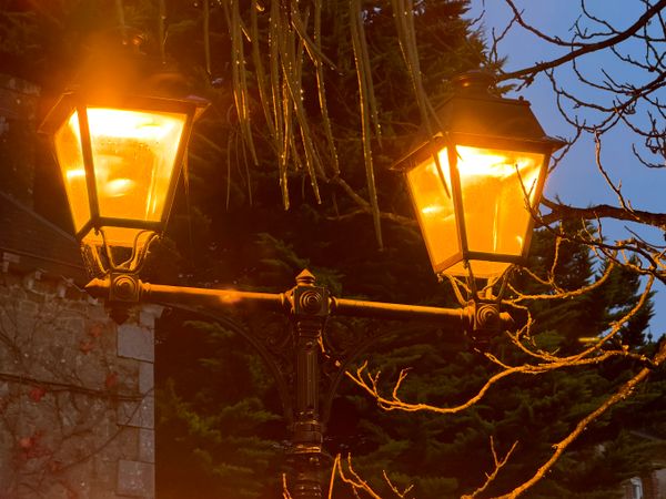 lampadaire orange