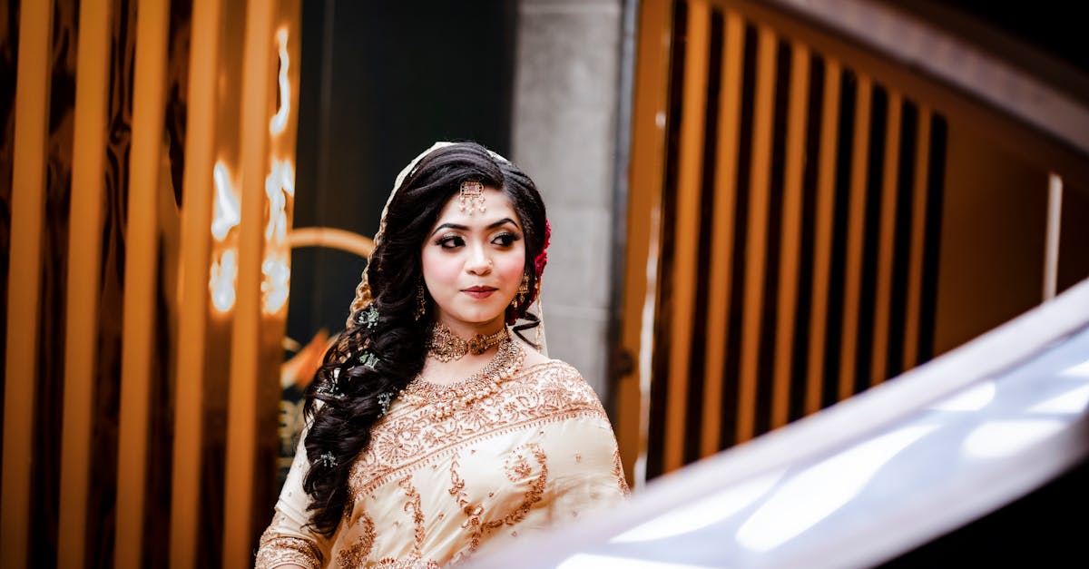 生活:JD萬斯的妻子烏莎·萬斯年齡揭秘與背景介紹