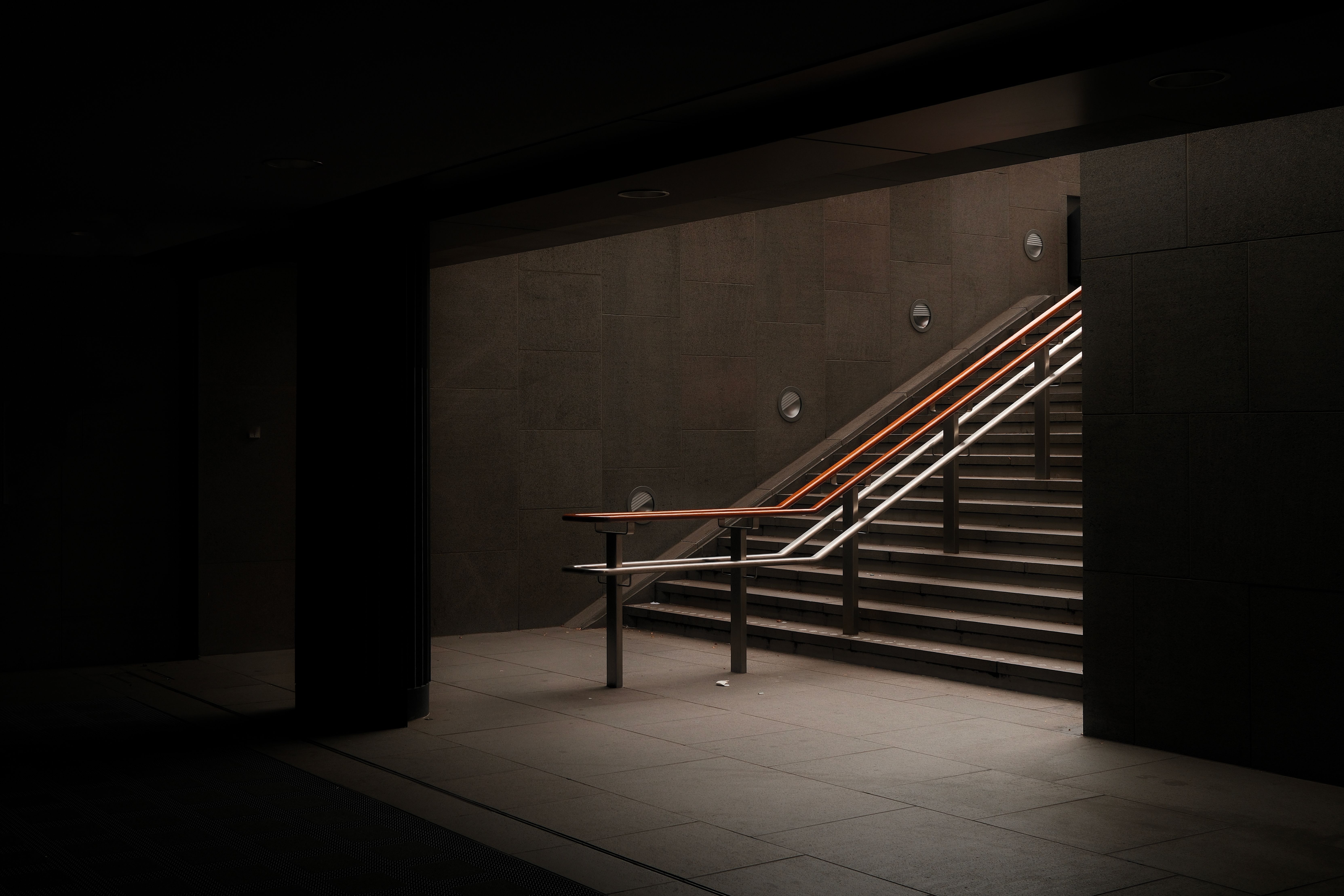 A closer look at Minimalist Underground Decor Inspiration
