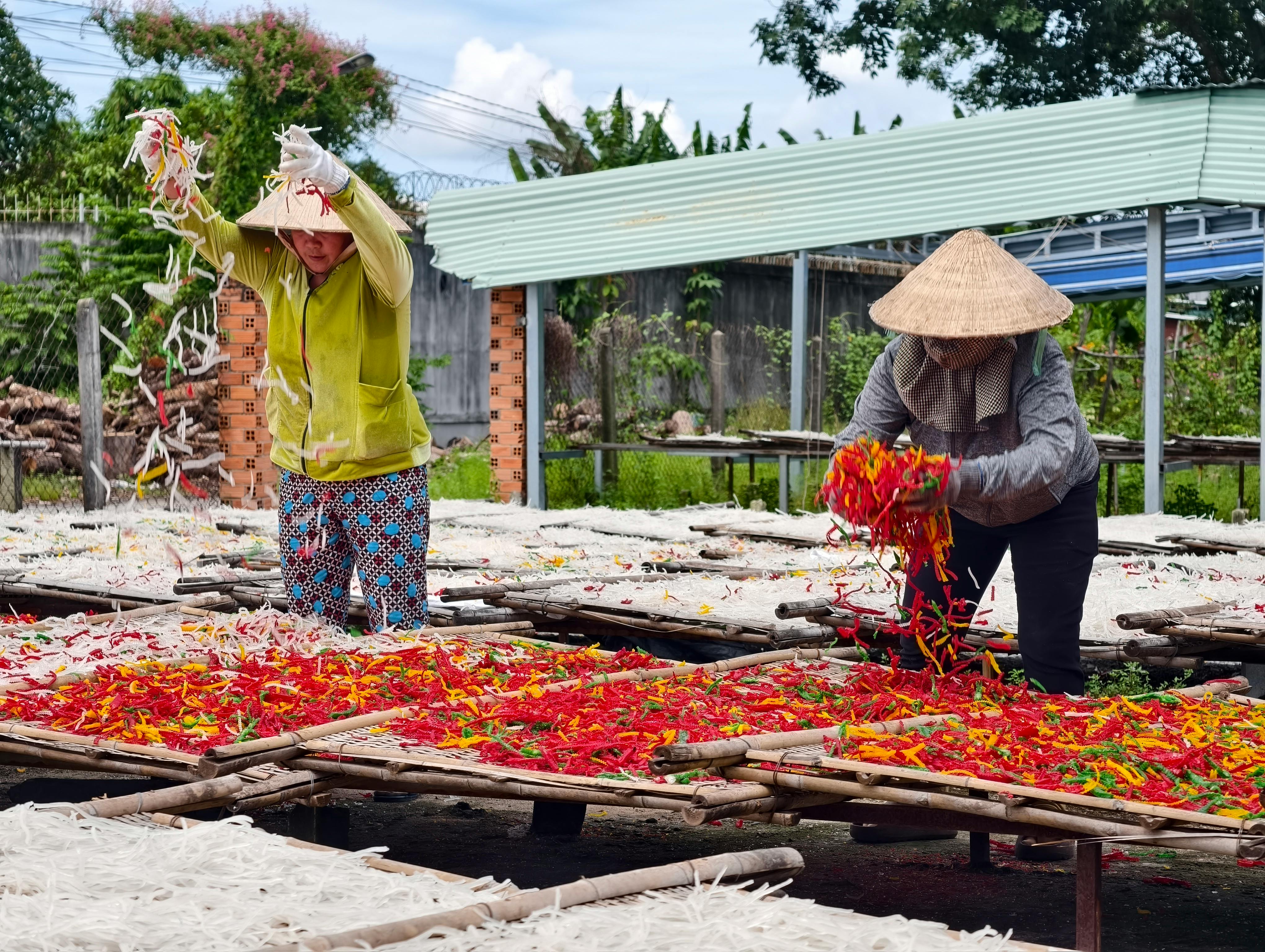 Guest Posting vs. Traditional Marketing: Which Method Boosts Brand Mentions More Effectively?