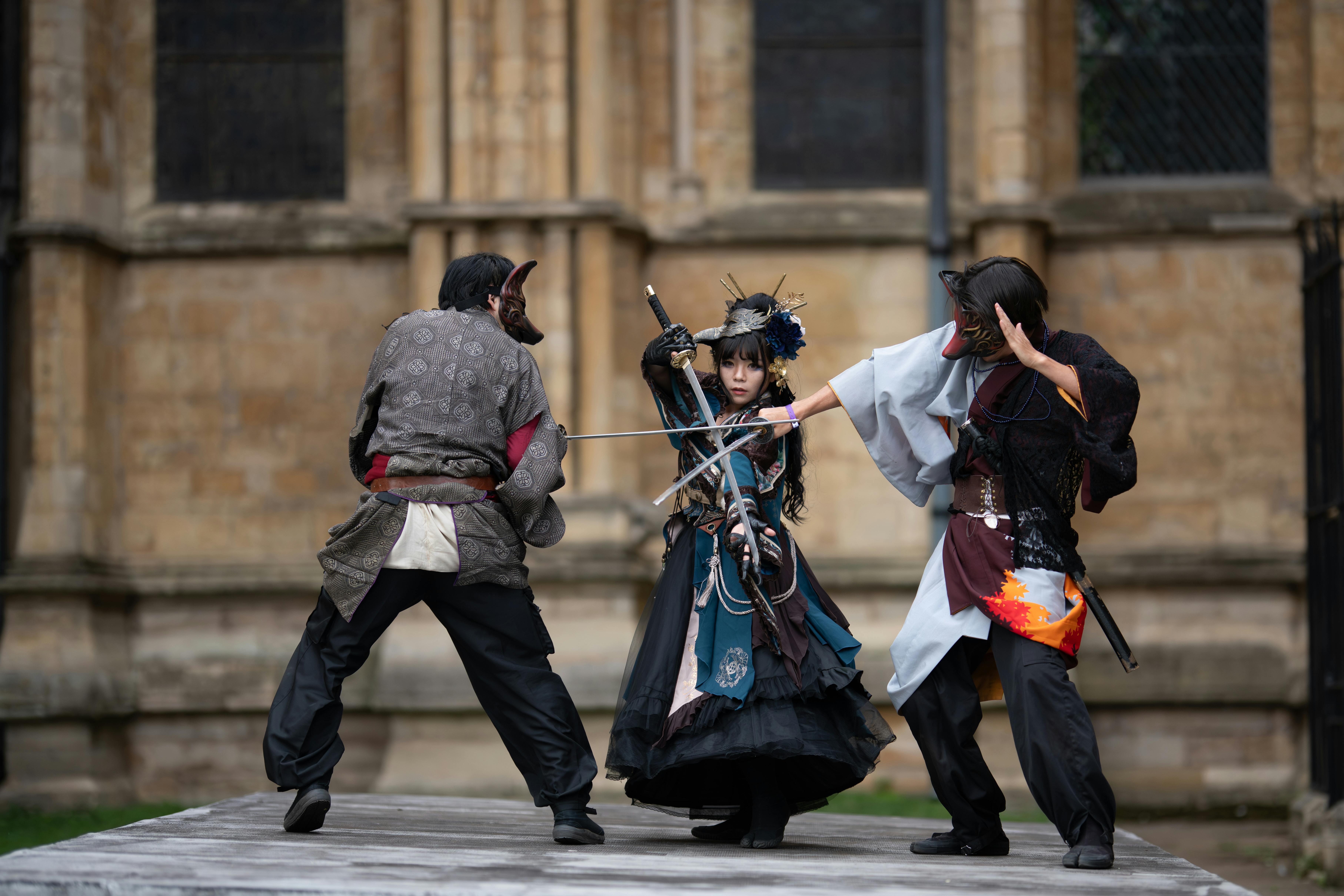 Boost Your Confidence in Front of Crowds Through Role Playing with Friends