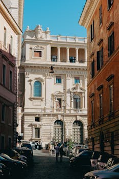 Capture of the historic Pontifical University in Rome showing its classic architectural facade.