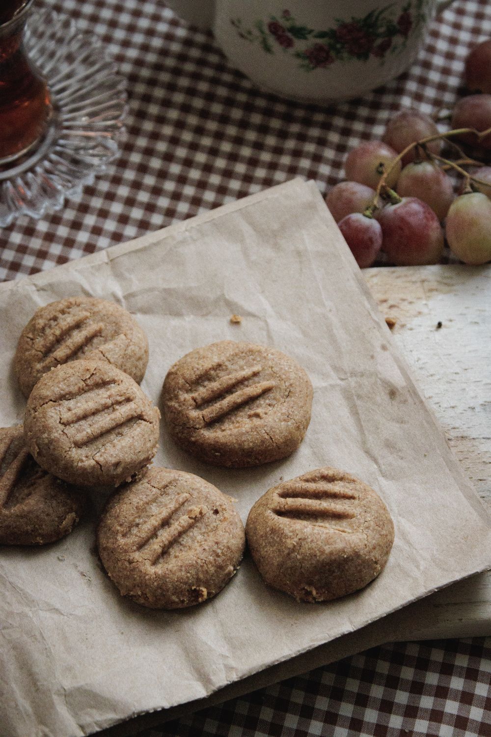 Rustic Style Cookies Rustic Cookies on Checkered Table Setting · Free Stock Photo