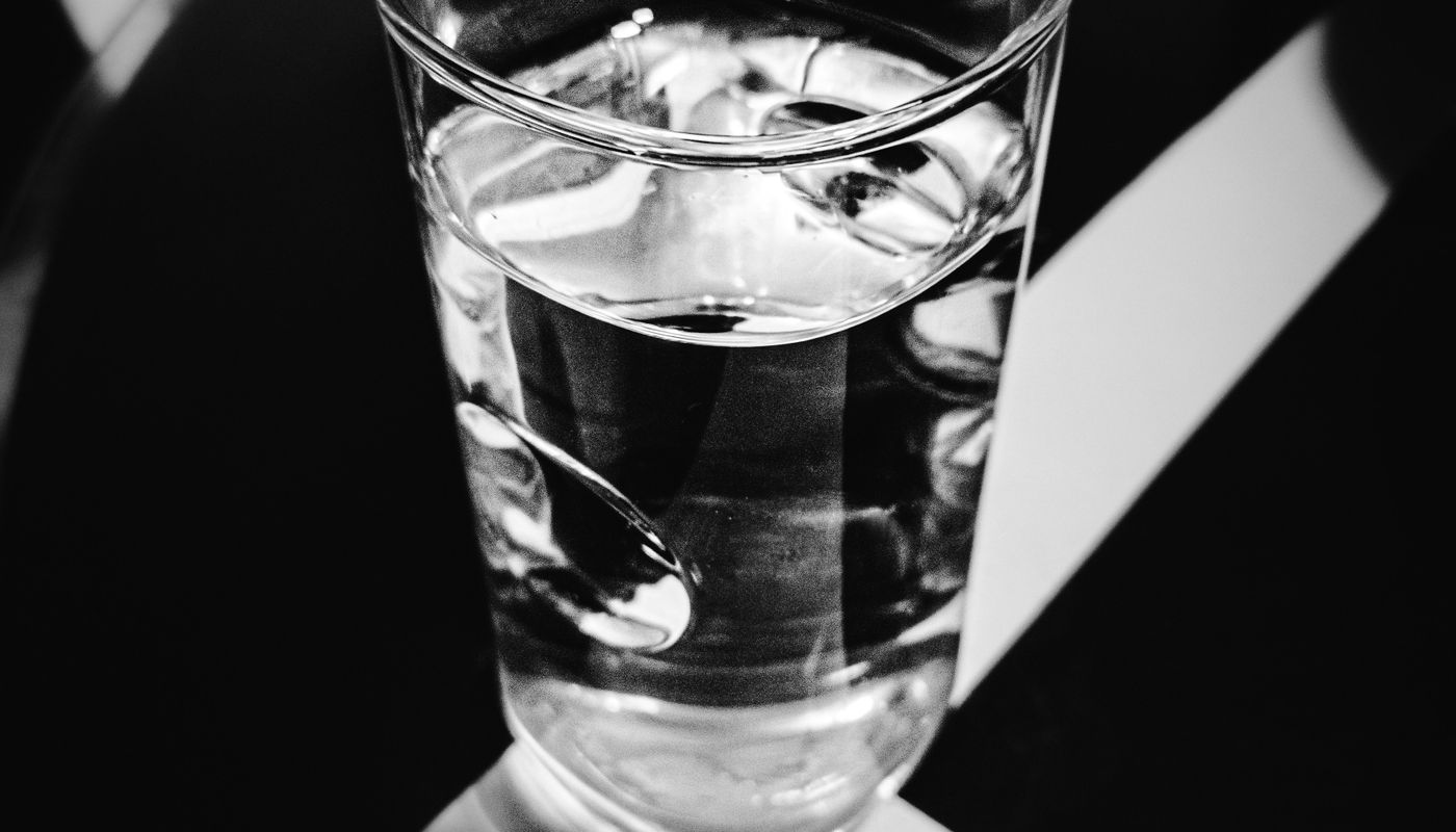 healthy habits when stressed — Glass Of Water. Photo: Pexels