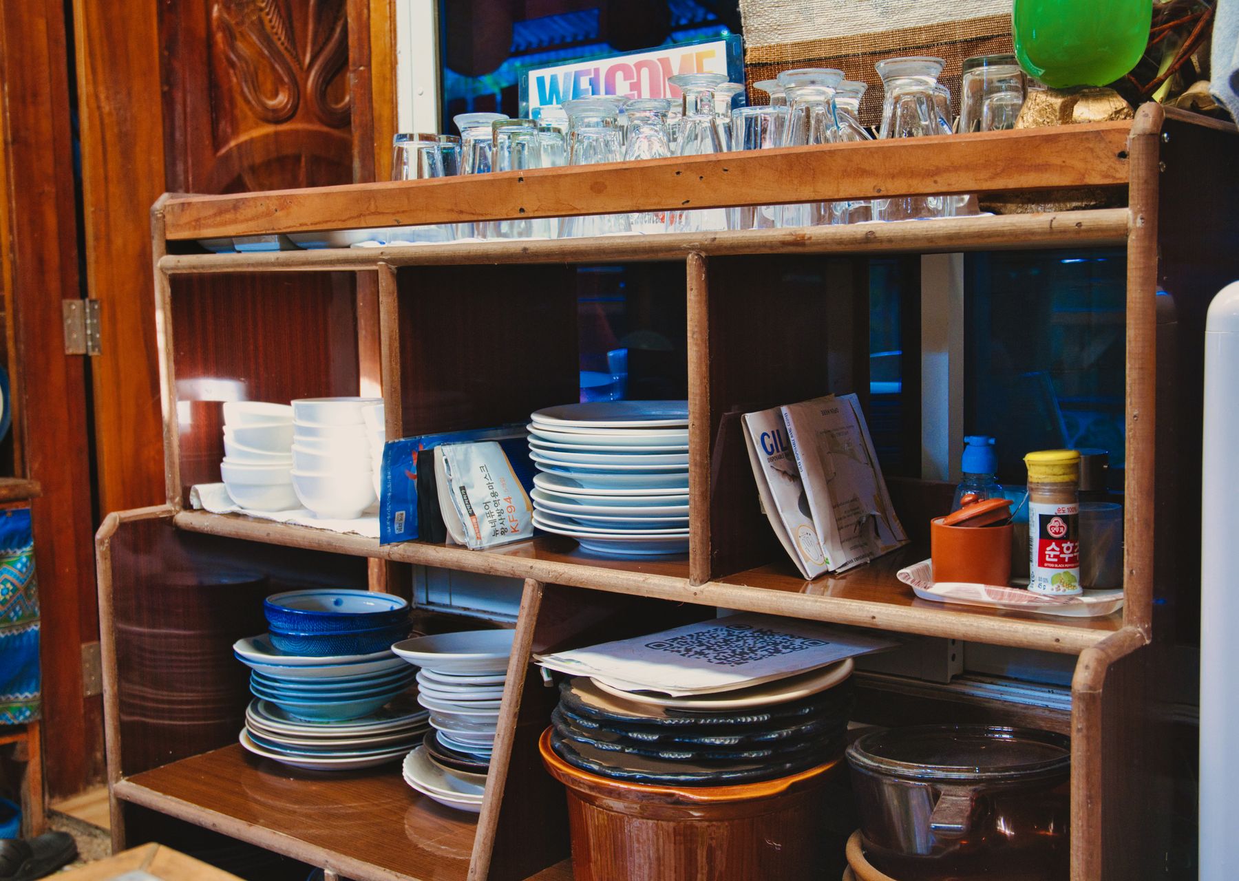 Removals and storage in Ferryden — crew wrapping and loading on moving day