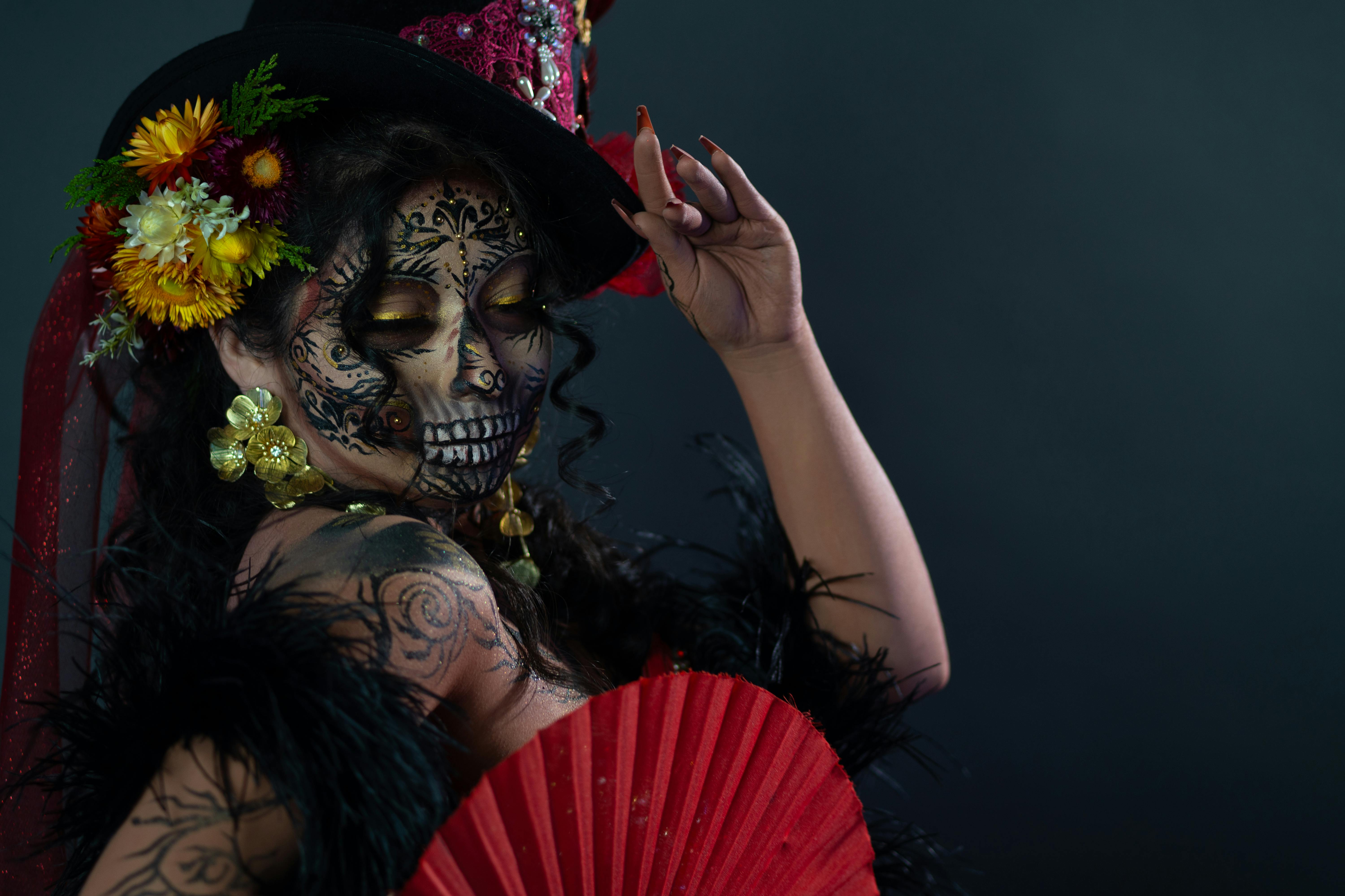 許世彬油畫展於彰化生活美學館展出，描繪溪流記憶與故事