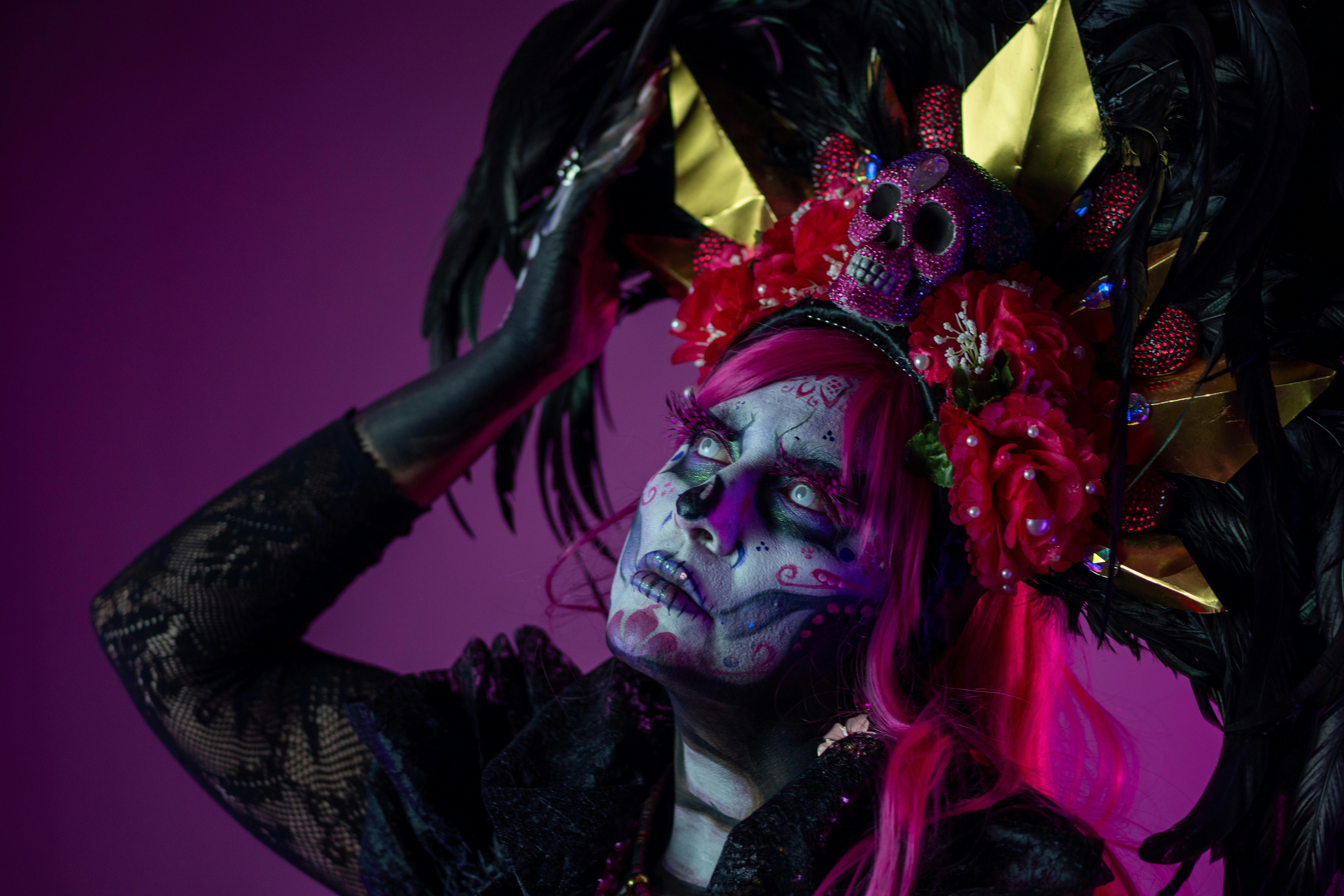 許世彬油畫展於彰化生活美學館展出，描繪溪流記憶與故事