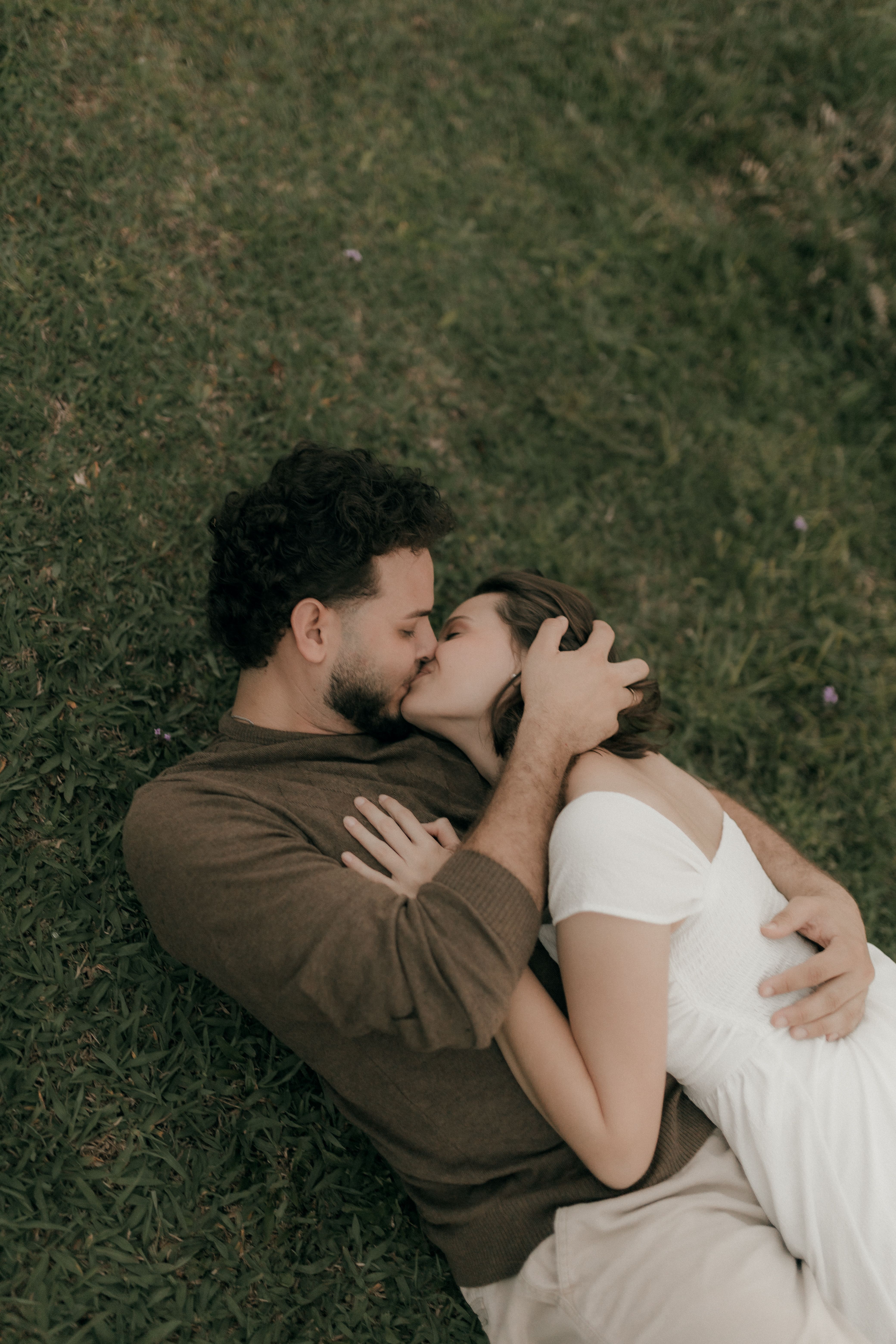 Online dating: starting a conversation on a niche platform