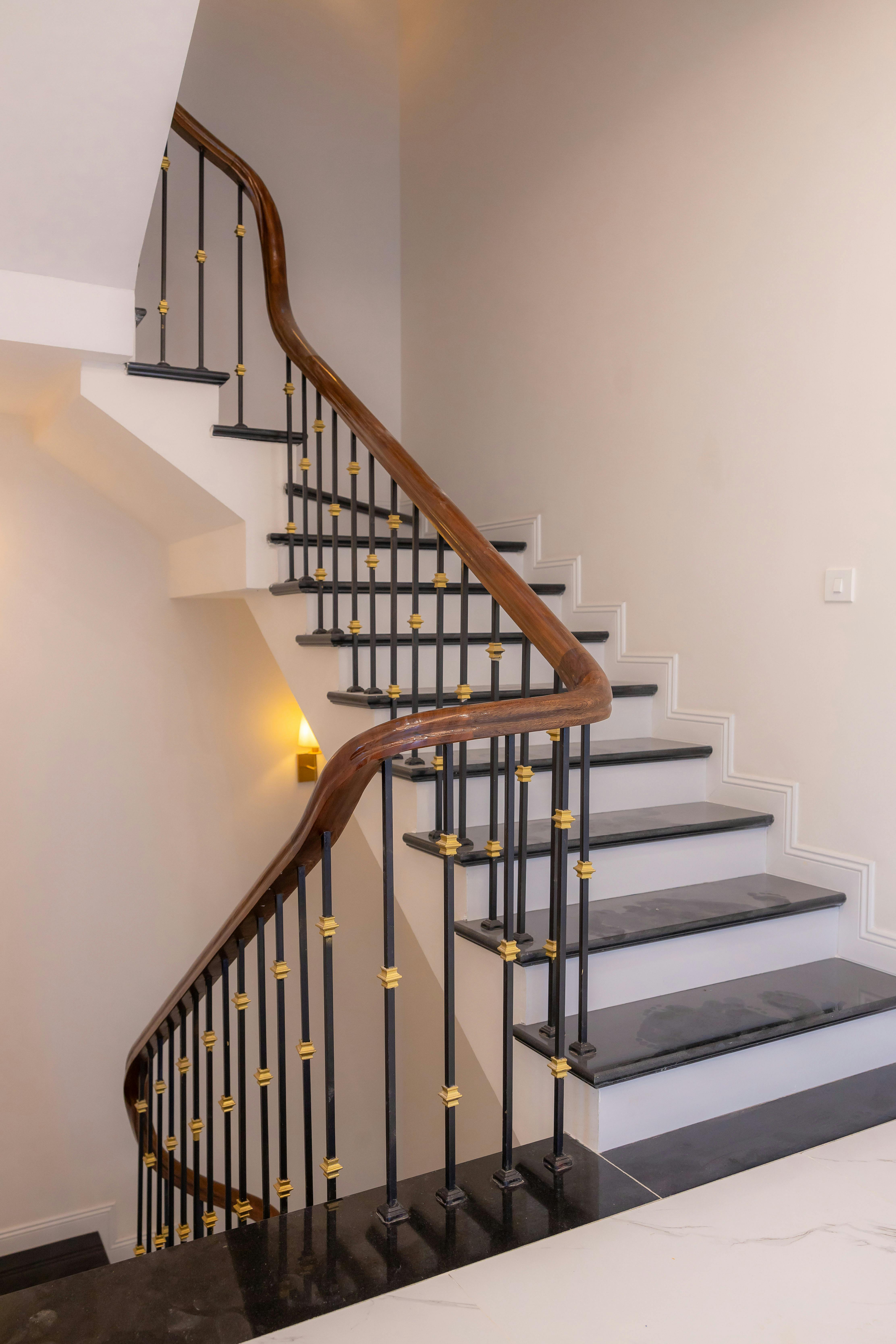 aluminum staircase railing in home