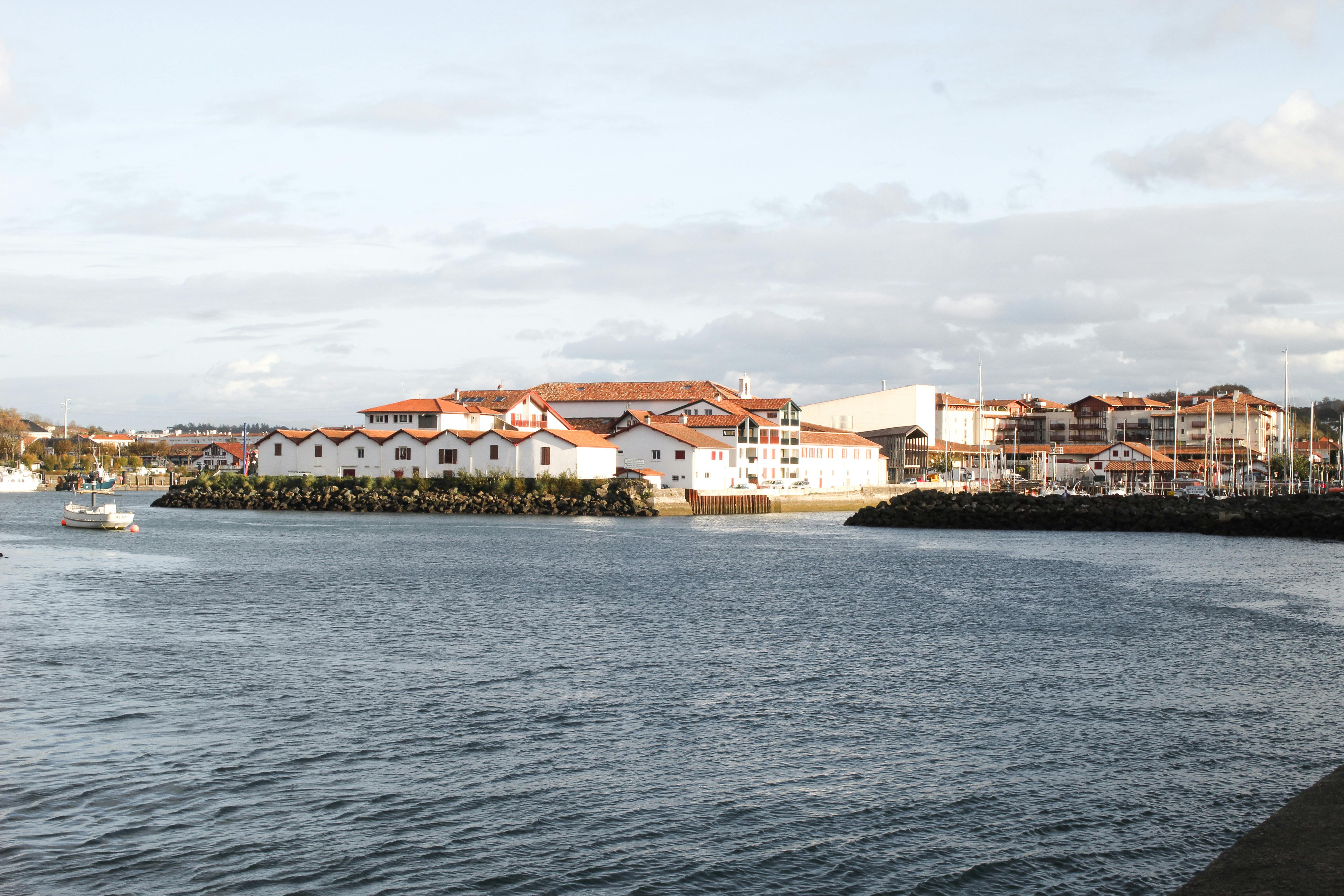 臺灣國際衝浪公開賽運動部攜手地方打造國際運動品牌