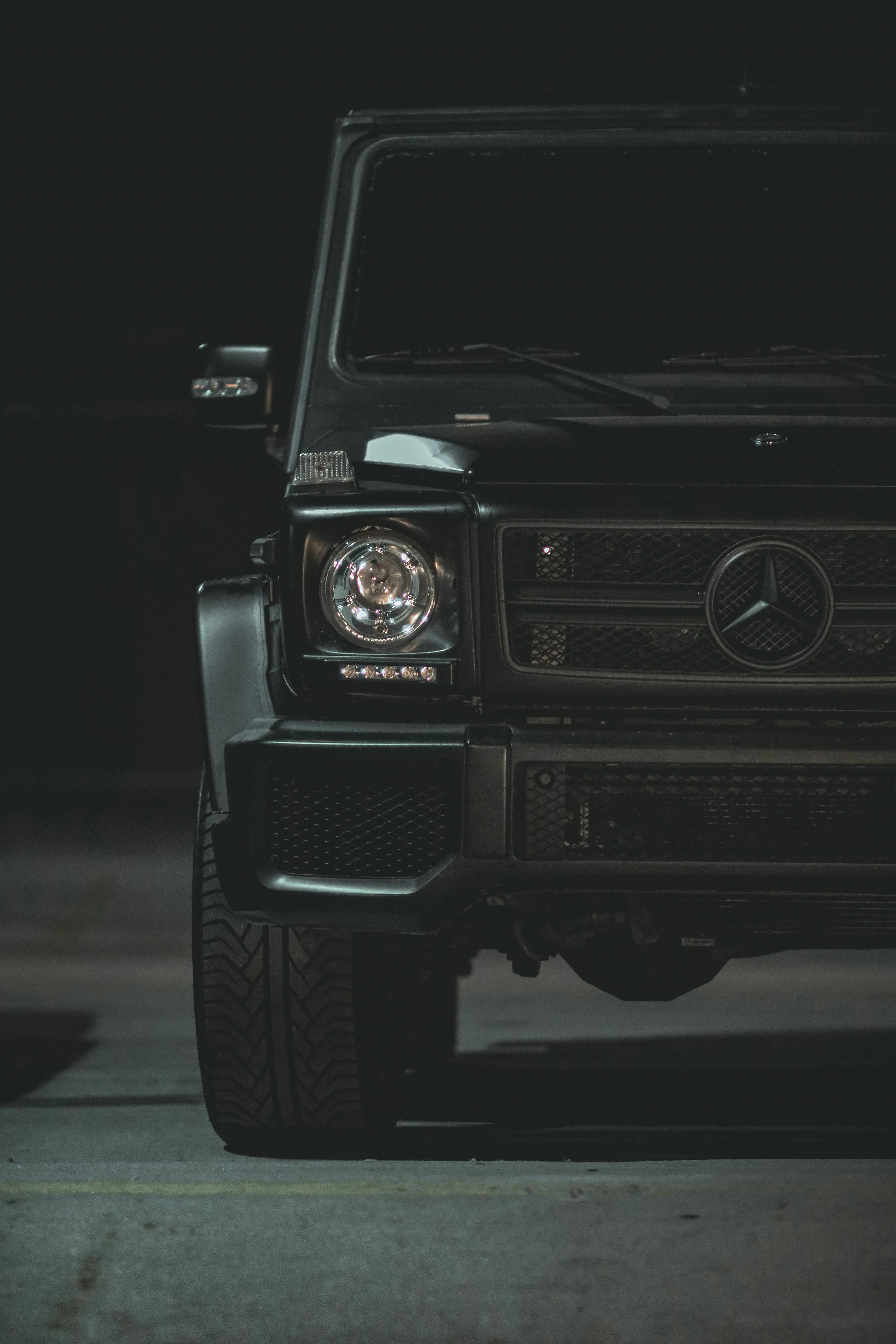 Với Hình nền Mercedes 4k đen chất lượng cao mới nhất, thế giới xe hơi thật sự đang ở trong tầm tay bạn. Với chất lượng hình ảnh cực đẹp và độ sắc nét cao, chỉ cần một cái nhìn, bạn đã có thể cảm nhận được vẻ đẹp của những chiếc Mercedes đang chạy trên đường phố.