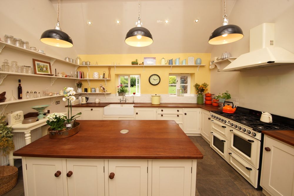 Large rural site-built kitchen remodeling Lake Los Angeles