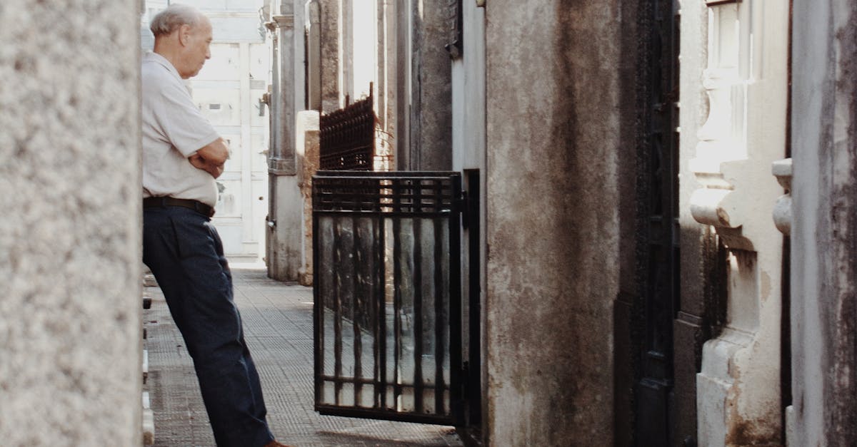 人妻婚後性生活失調 老公默許她拍AV竟感動落淚並讚演技