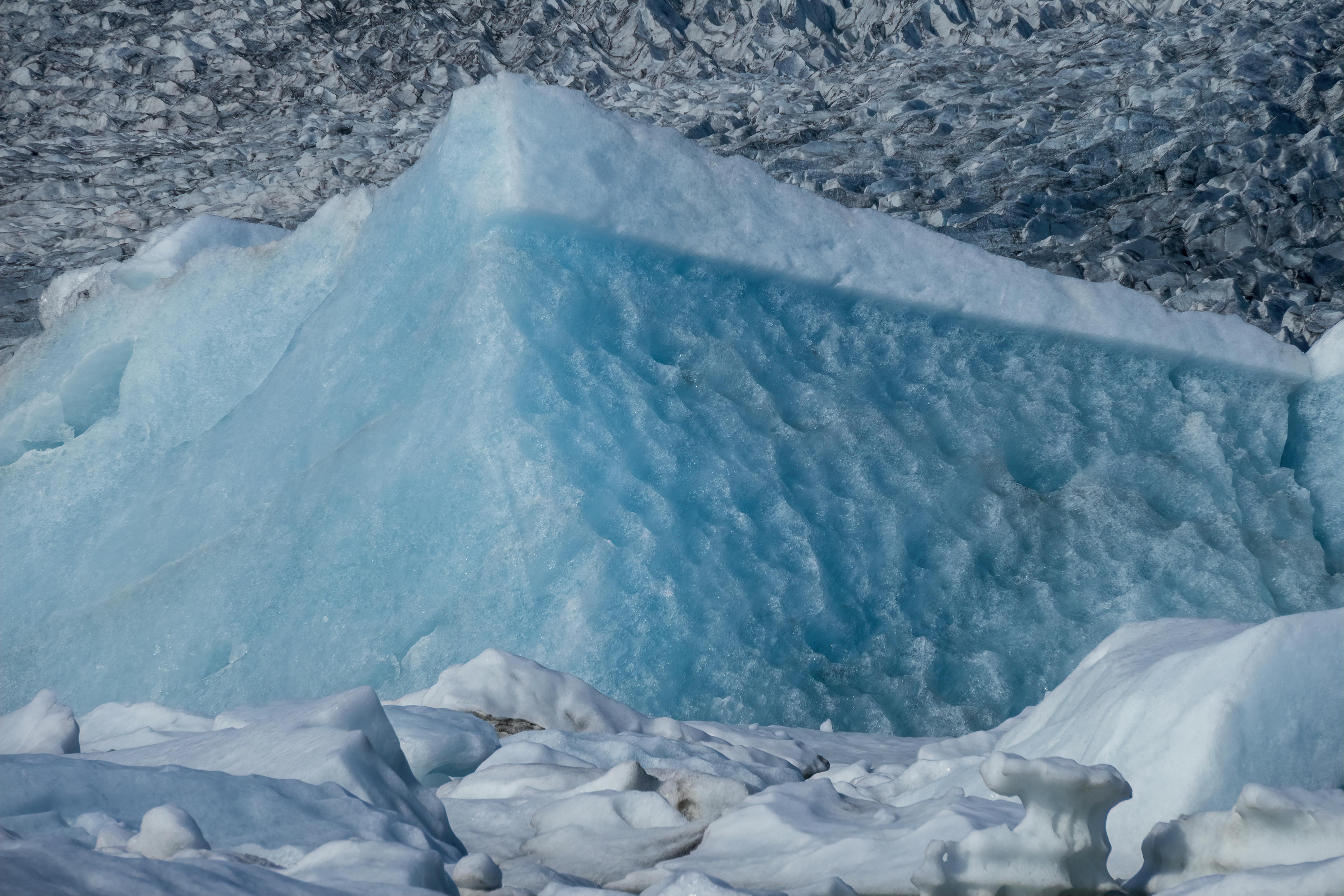 Os 'icebergs de gordura' que estão se espalhando pelos esgotos das cidades e