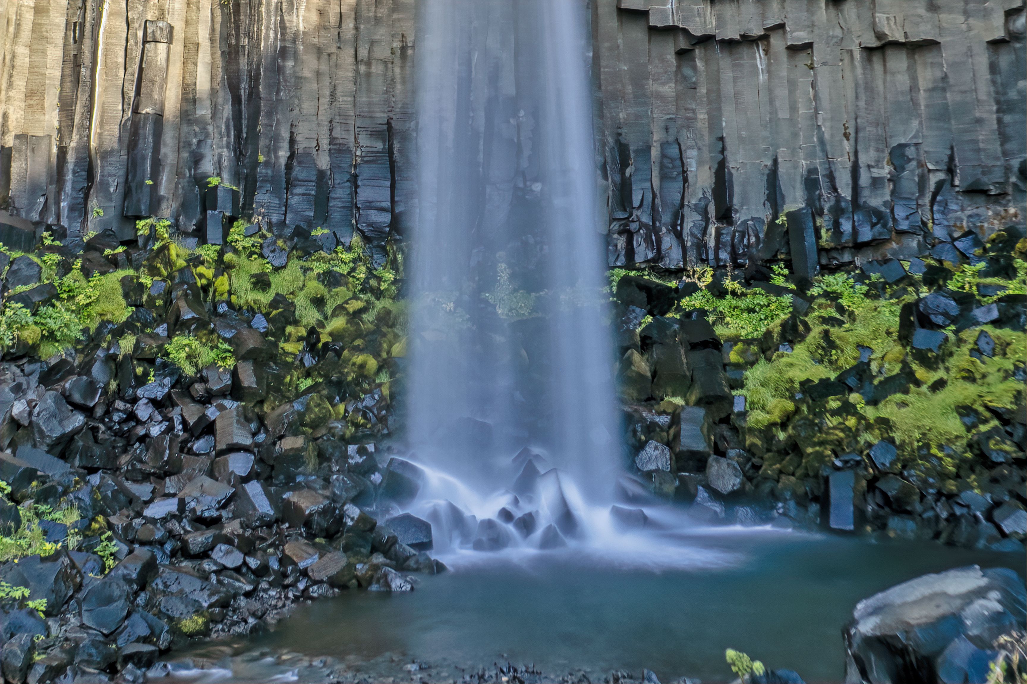Svartifoss basalt fall