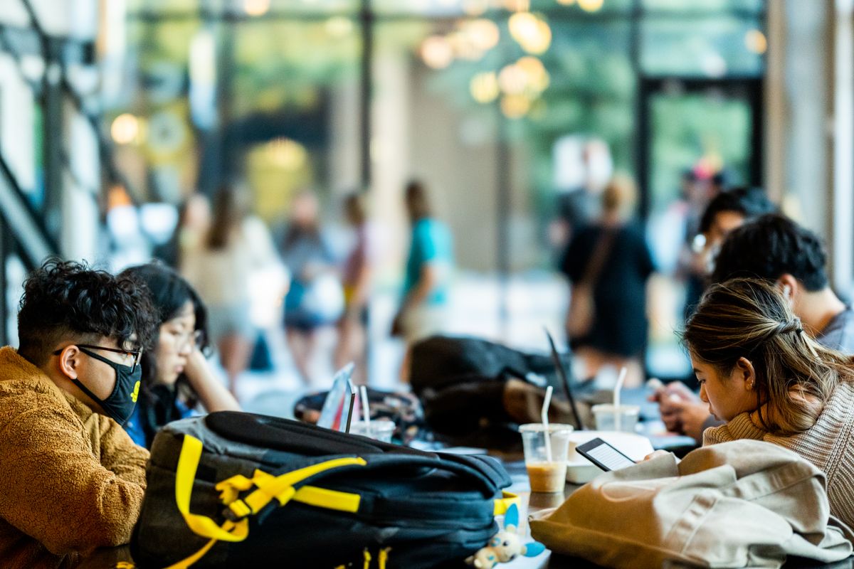 Best Libraries, Cafés & Late-Night Study Spots in Toronto (2026)