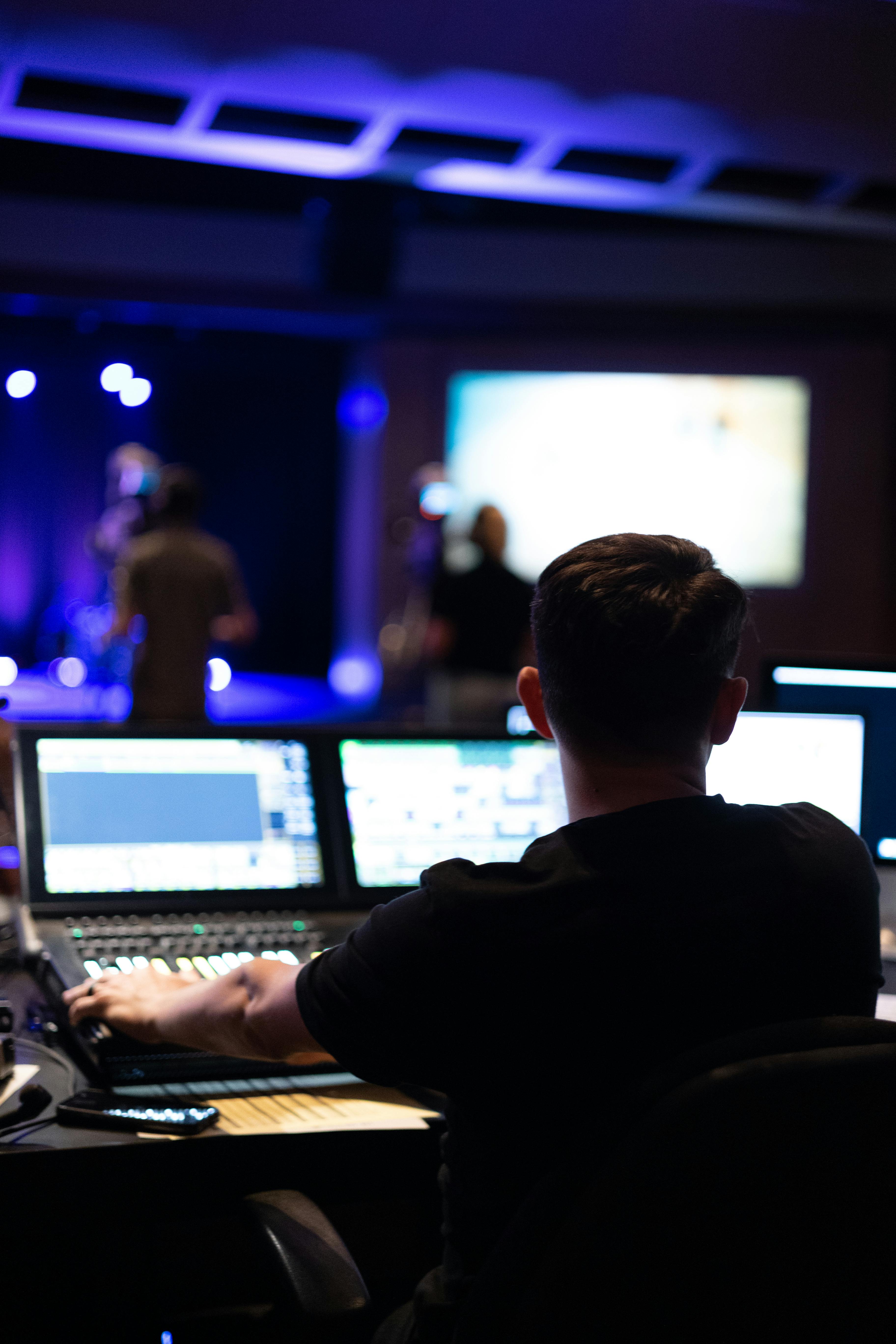 Sound Engineering Tutorials From Sound On Sound -- Feature - Making The Most Of Pc System Resources