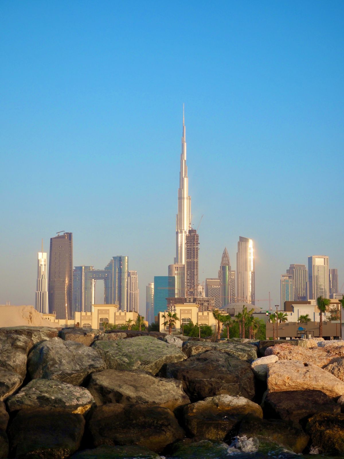 Dubai — A Gulf-coast metropolis where desert, skyscrapers, and historic souks meet (2)