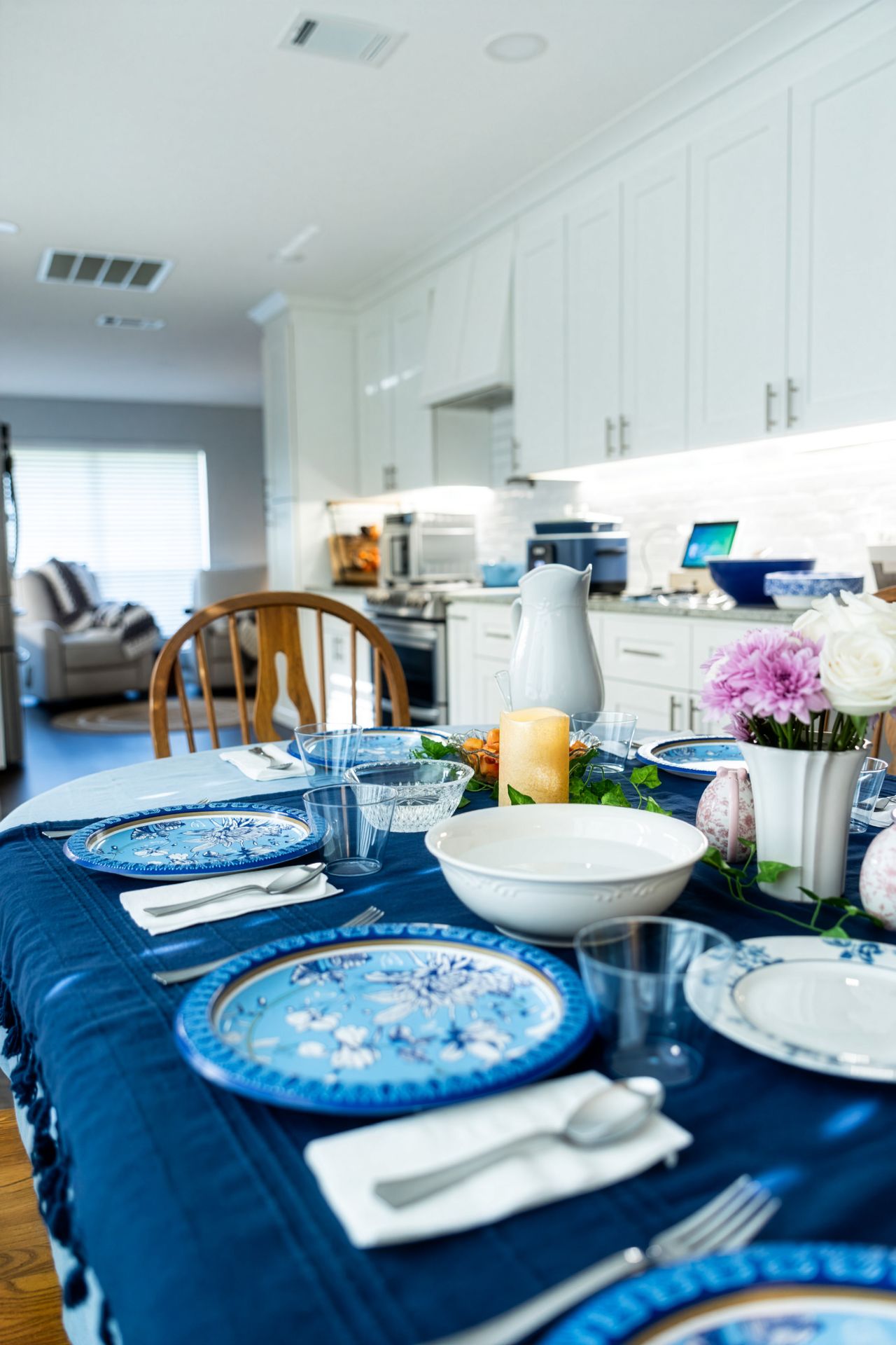 denim-and-lace-table-runner Elegant blue themed dining table setting