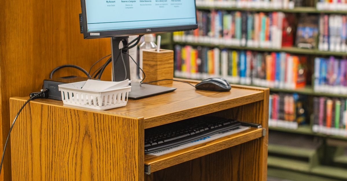 Library Computer Directions Library Computer Station with Catalog Display · Free Stock Photo