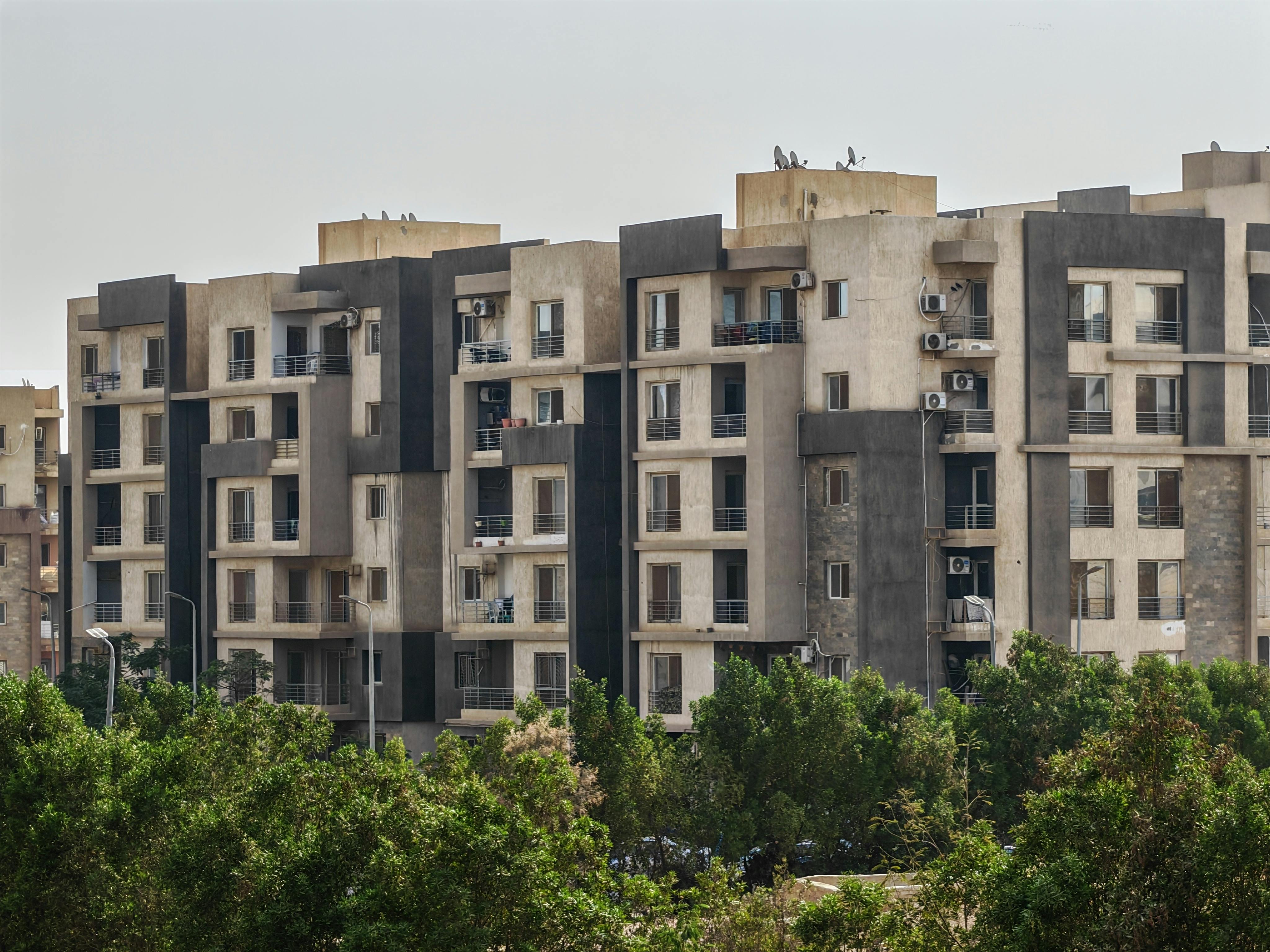 Vacant apartment units in a Sunbelt market