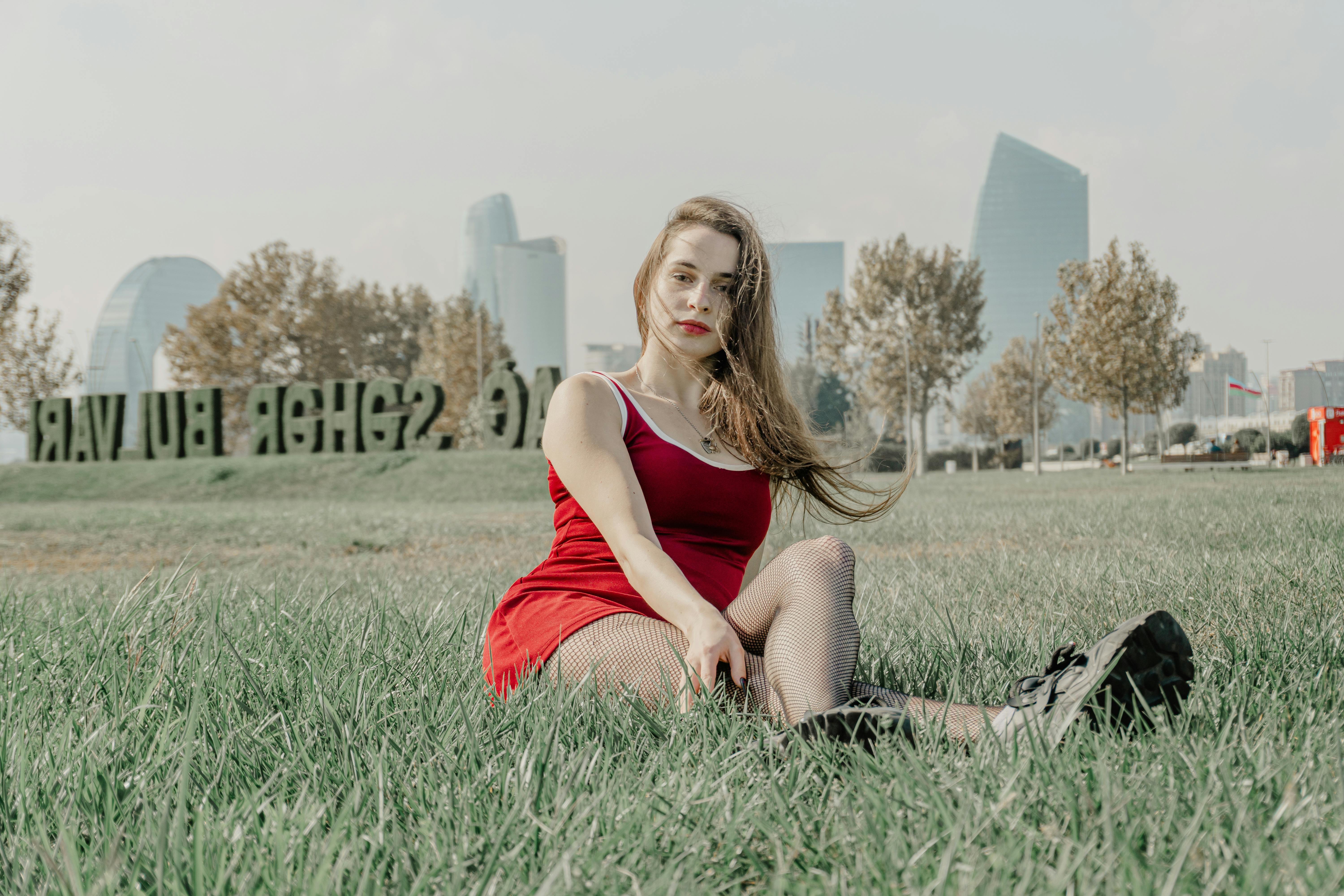 財經：黃仁勳返台探神山 韓炸雞吃完仍念台積電 法人連六賣台積股