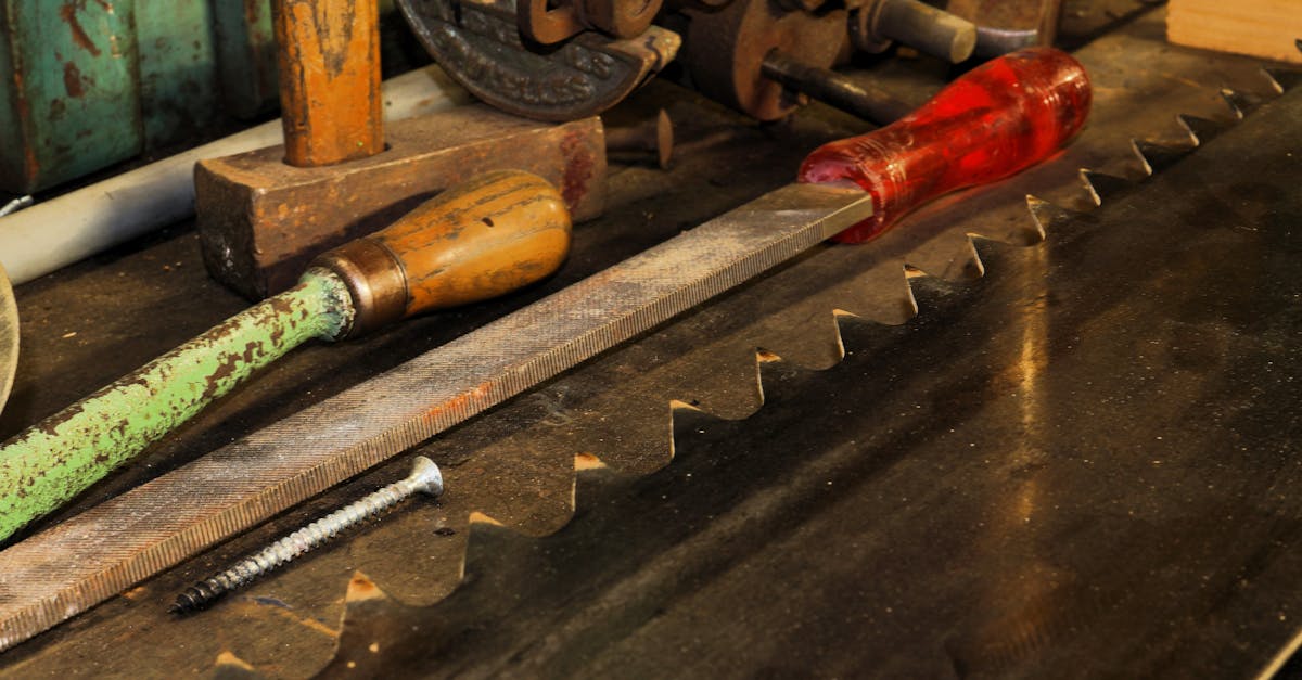 5 Must-Have Tools for Every DIY Enthusiast