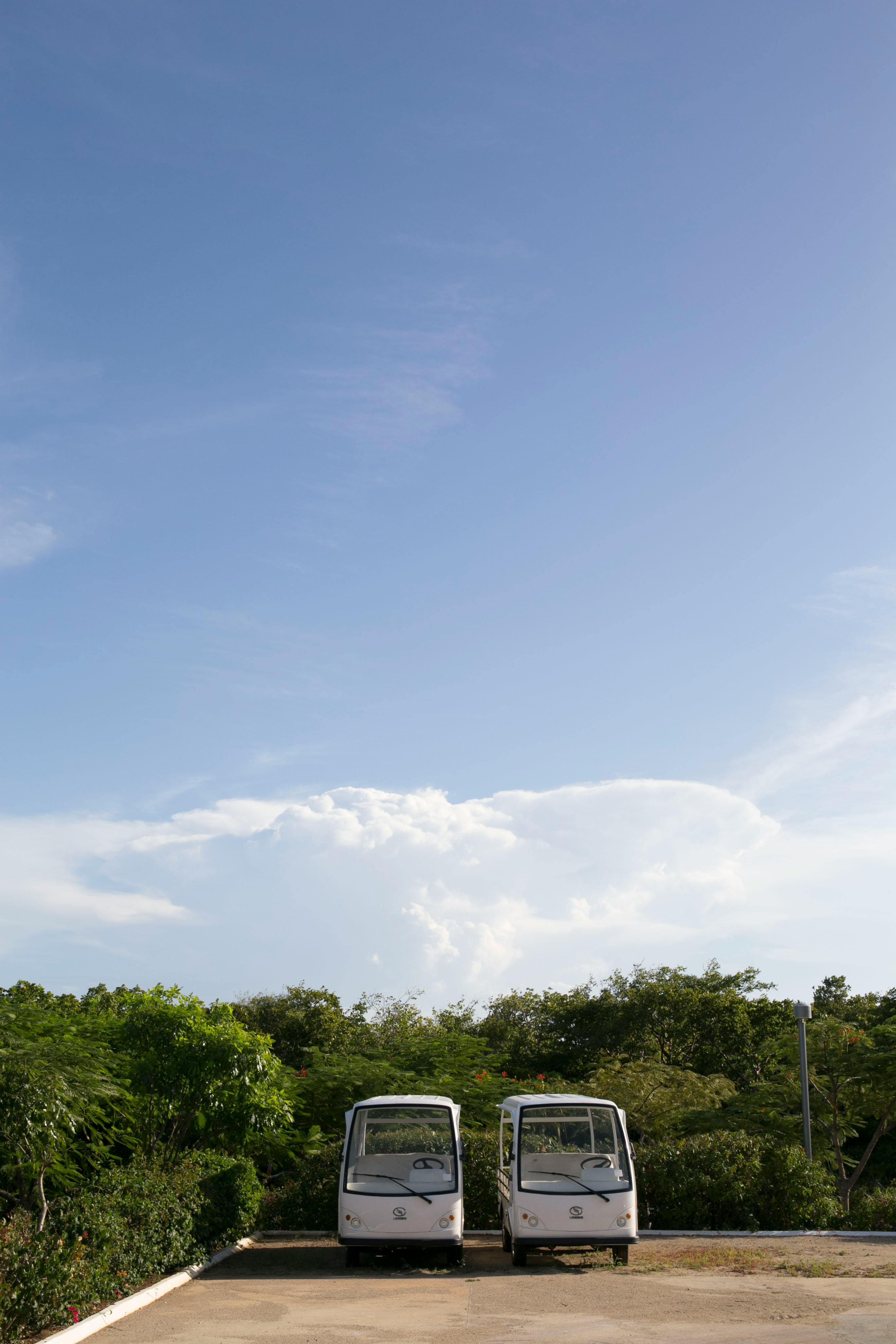 Free stock photo of blue sky, car, cuba