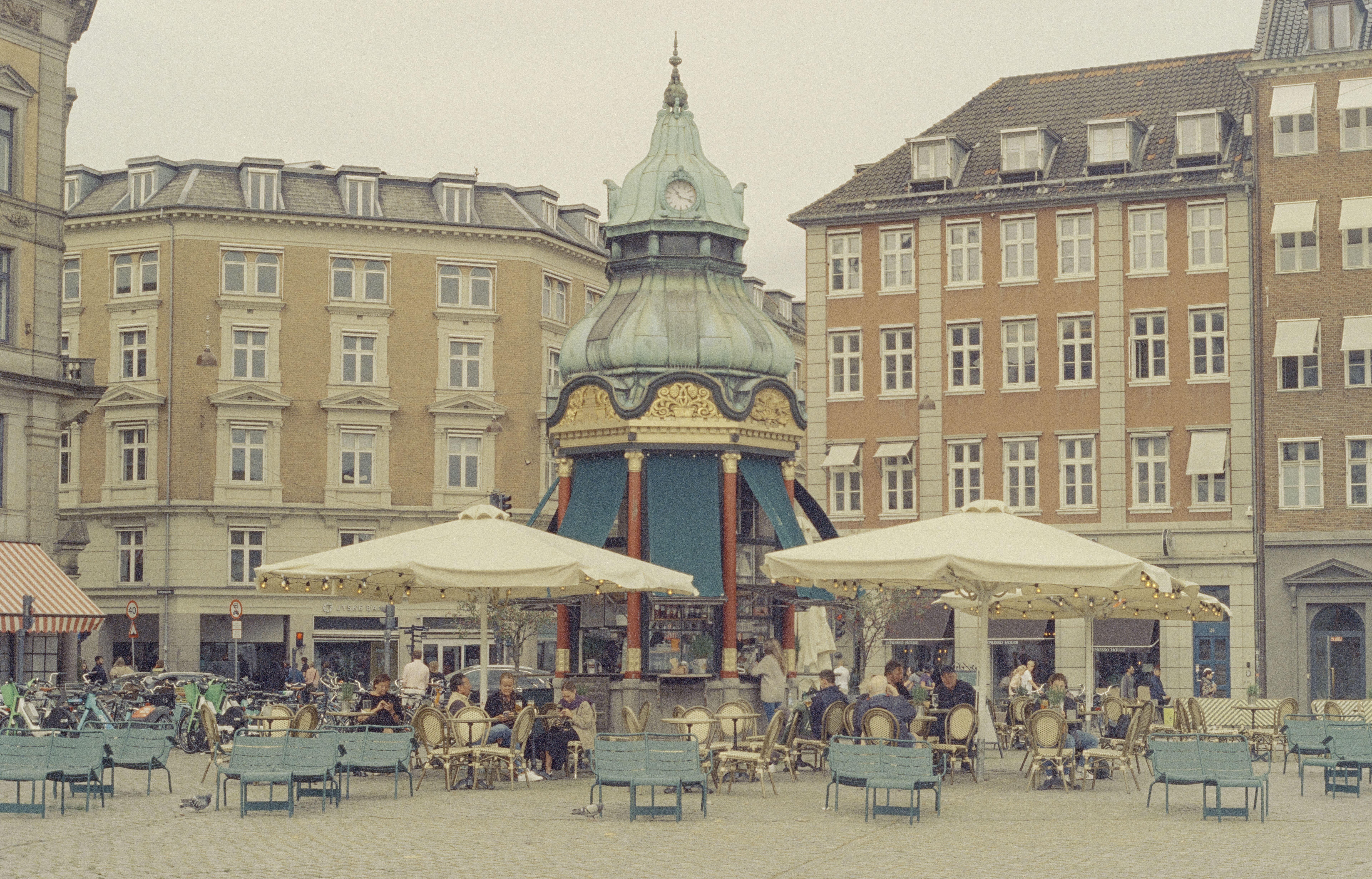 Torvet Square Café