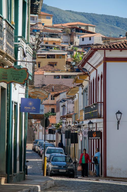 Free Ouro Preto's vibrant colonial architecture on a sunny day, capturing authentic Brazilian charm. Stock Photo