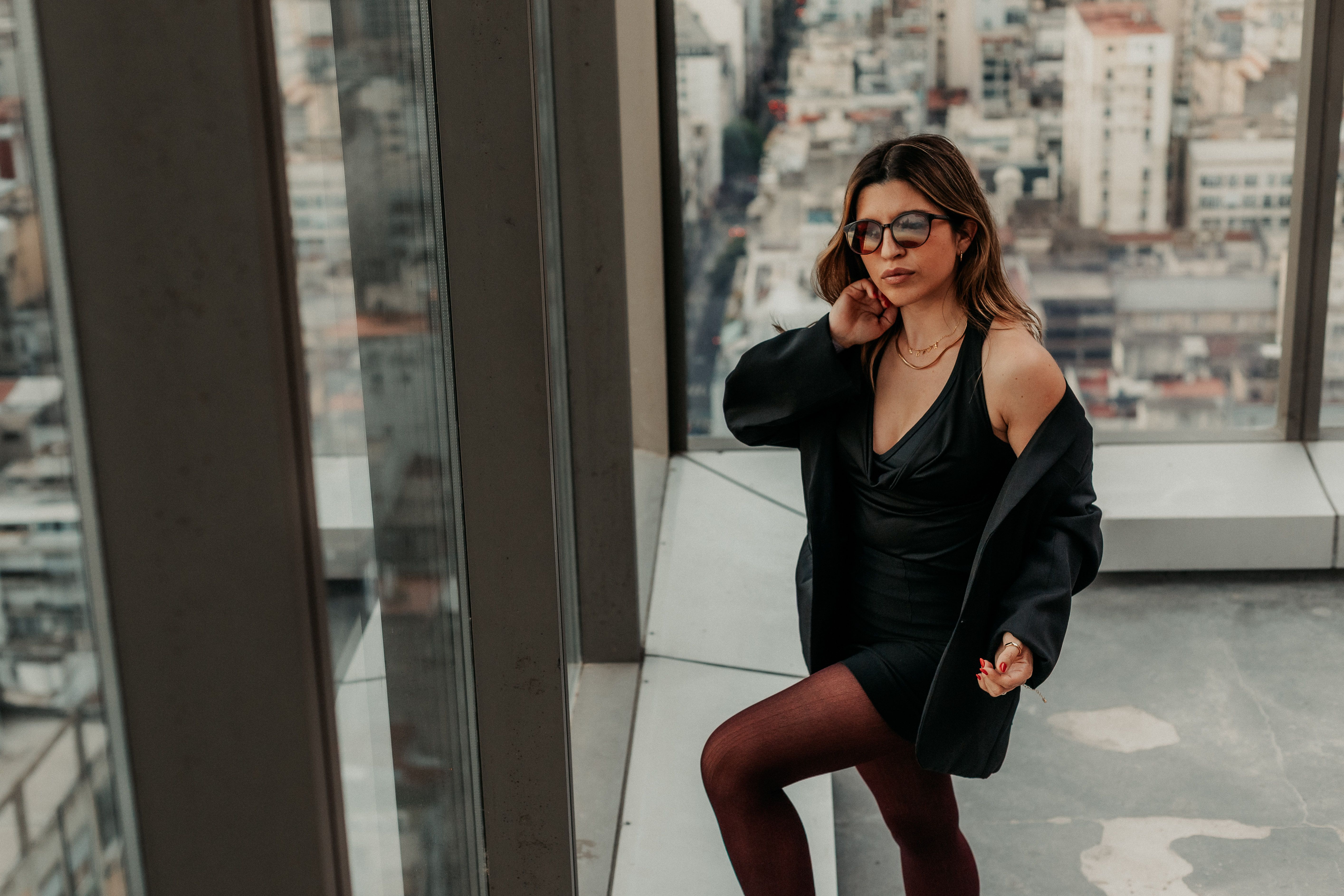 Stylish Woman in Urban Buenos Aires Setting · Free Stock Photo