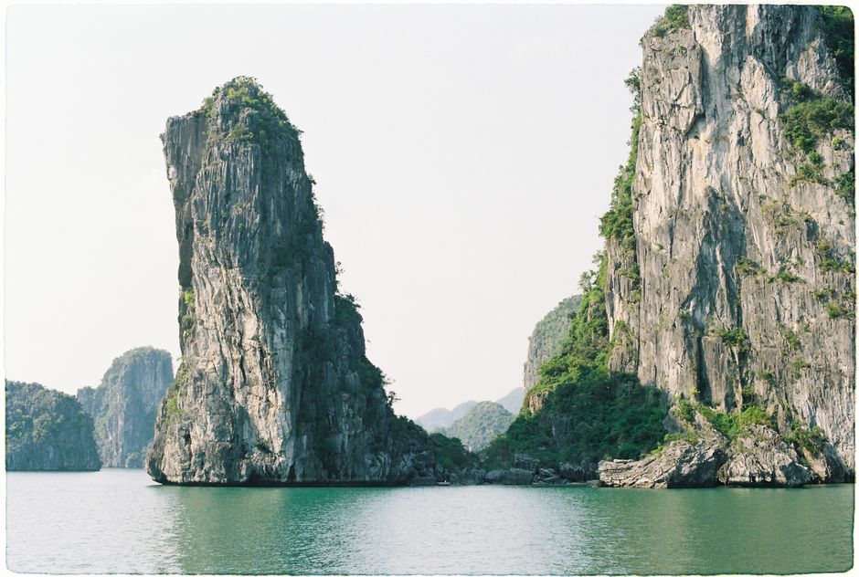 Ha Long-öböl hajós túra: útvonal, árak, tippek – Ha Long Bay limestone karst islands Vietnam