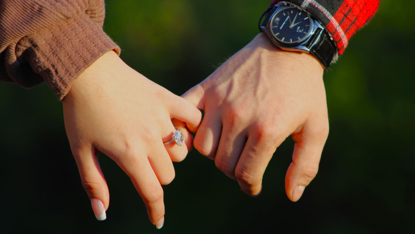How to Buy a Diamond Engagement Ring