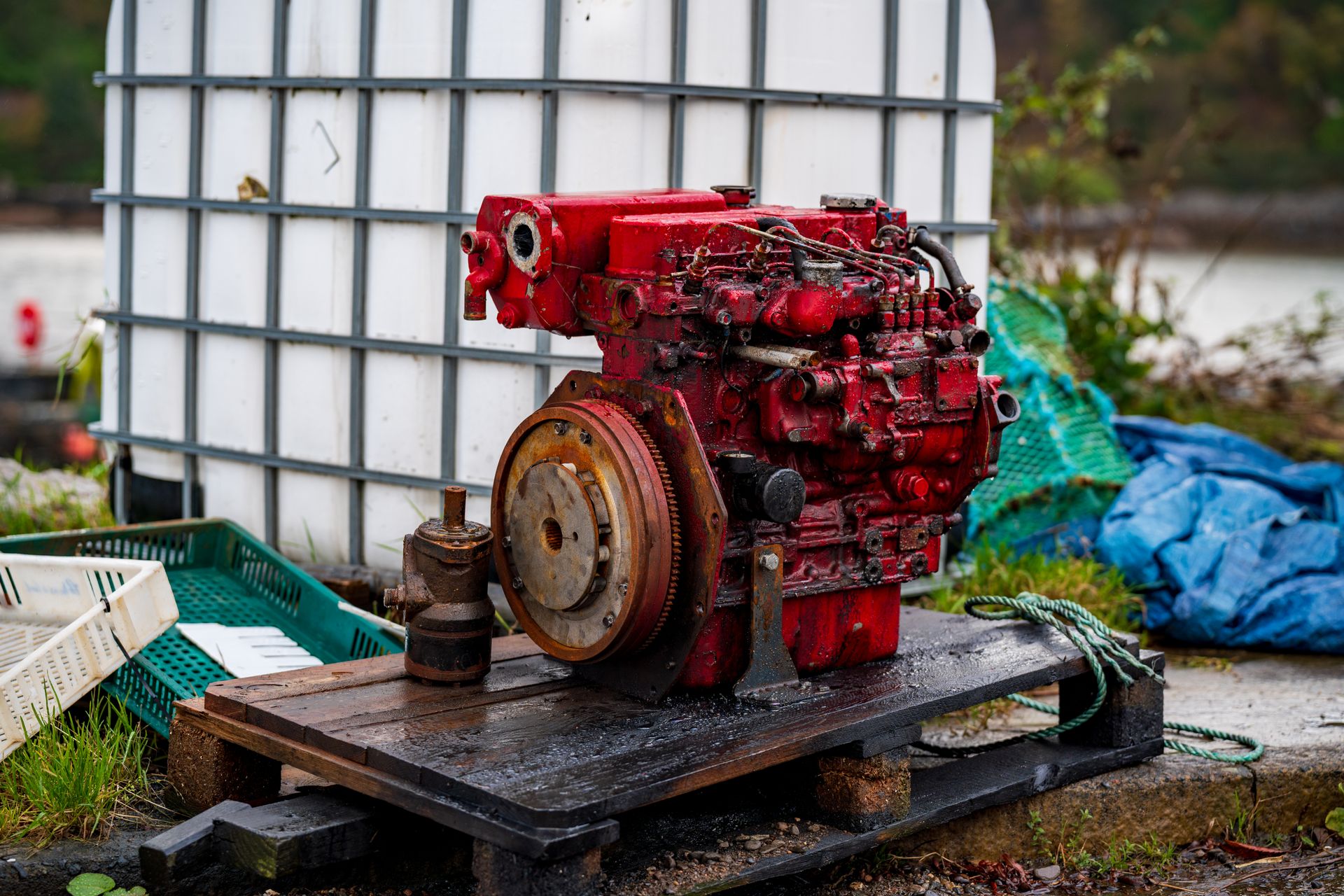 Motoraggregat als technisches Detail im Arbeitsumfeld