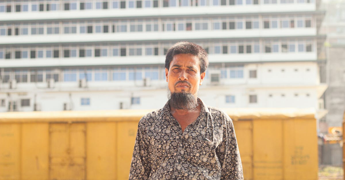 政治:雙北市長決定今日不上班放假 引發網友激烈批評