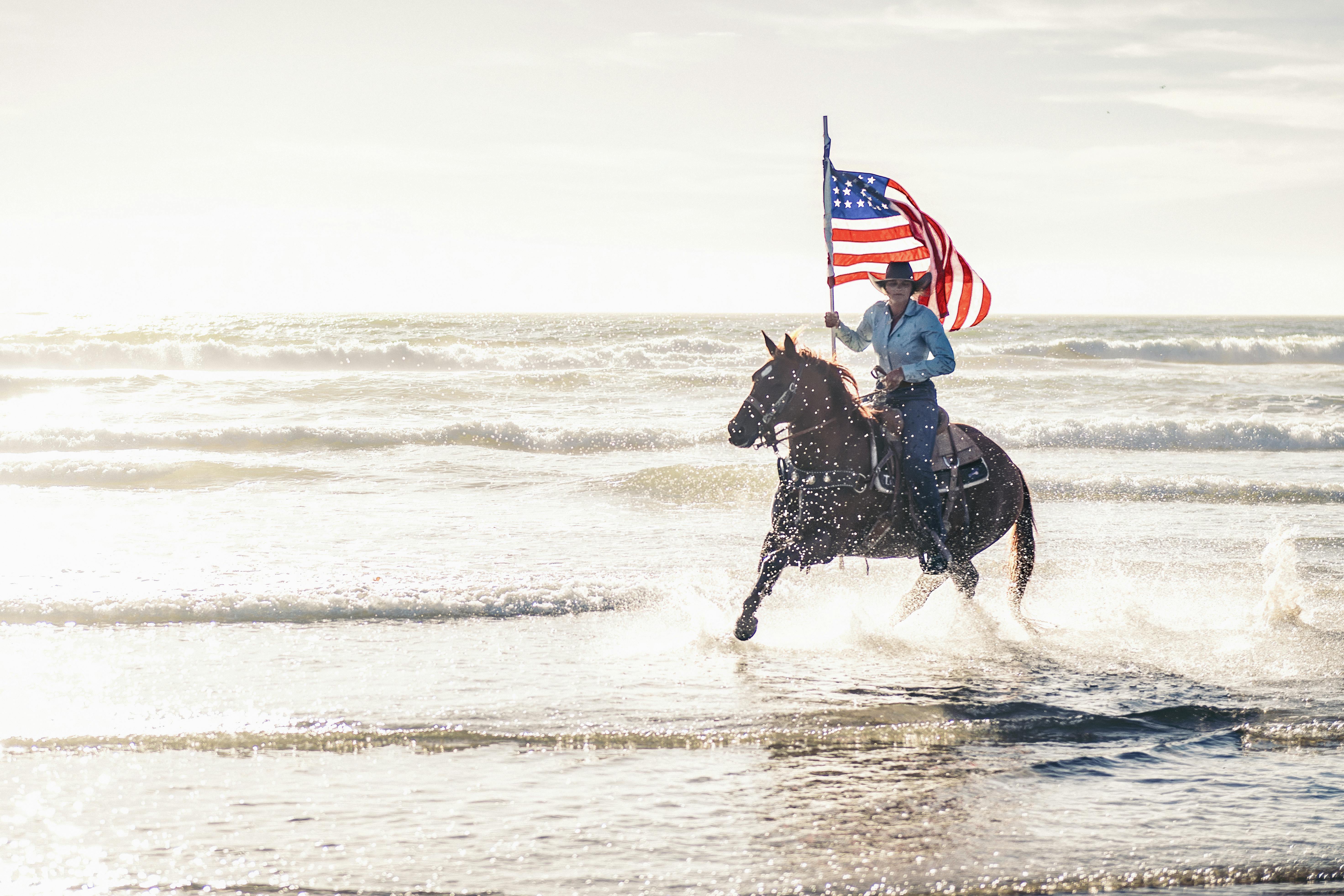 中共立案逮捕沈伯洋並通報國際刑警，警政署強調保障言論自由