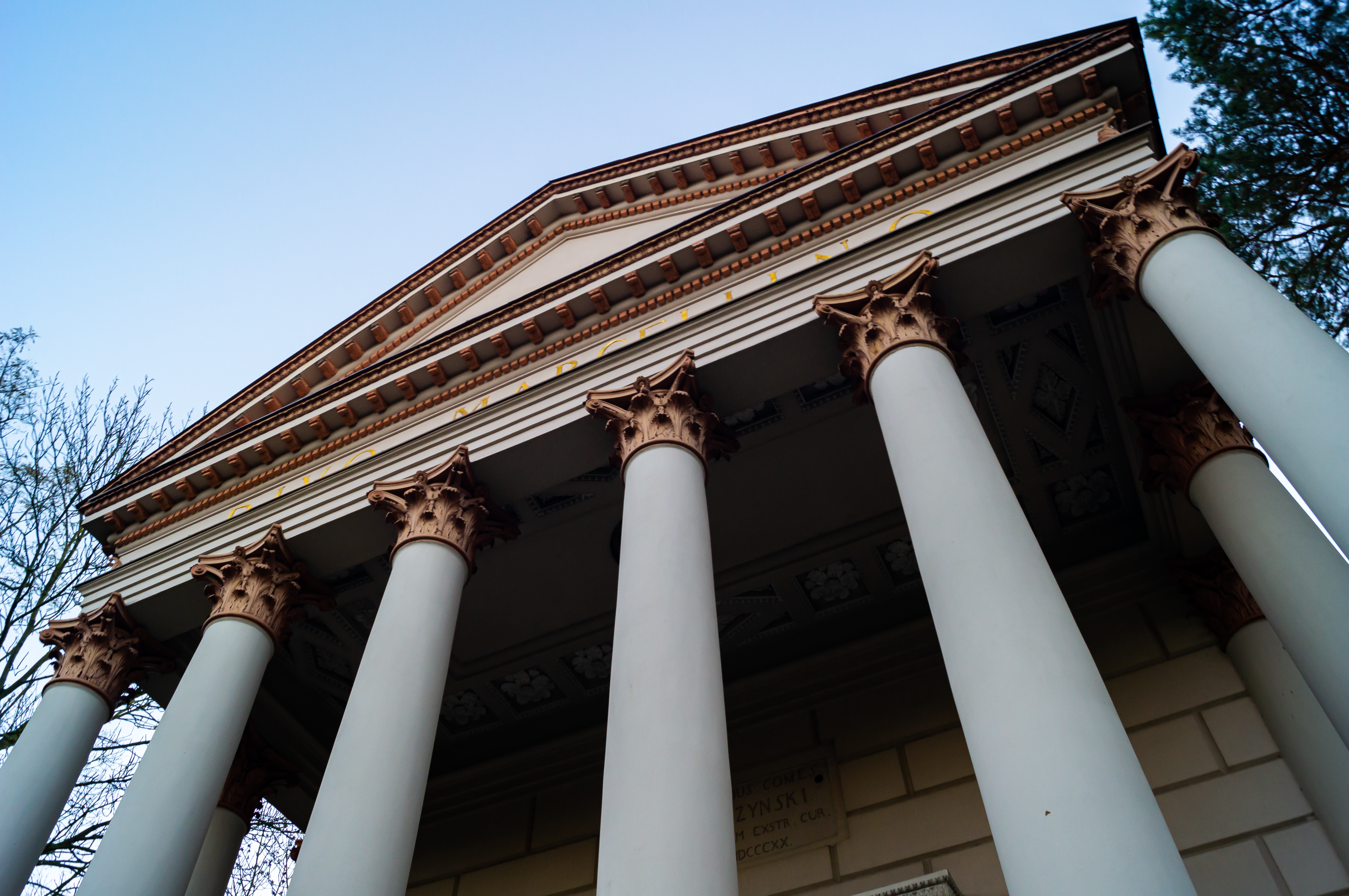 Klassische Architektur mit Säulen