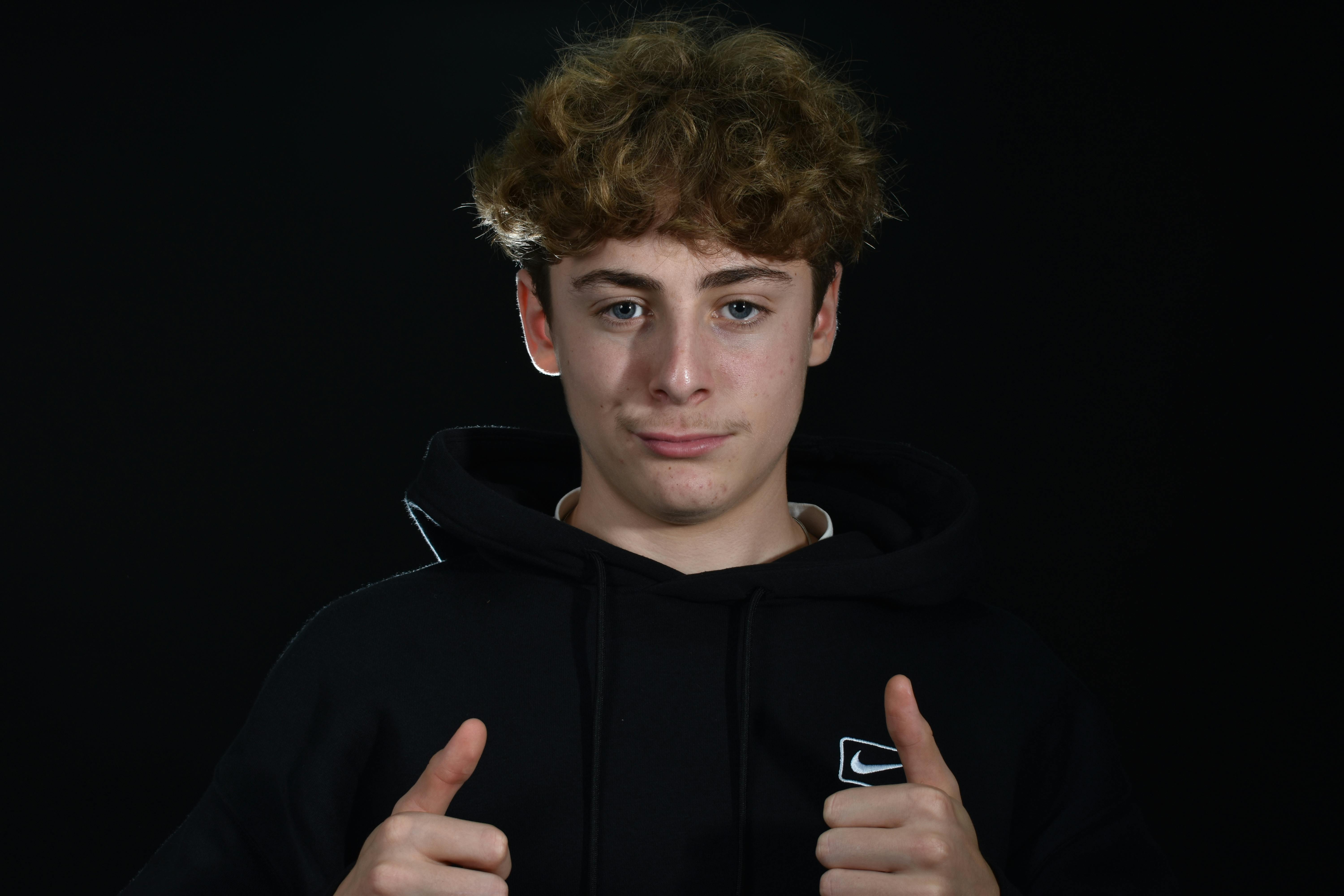 生活：Leica 推出9款黑色皮革精品，展現功能與美學完美結合