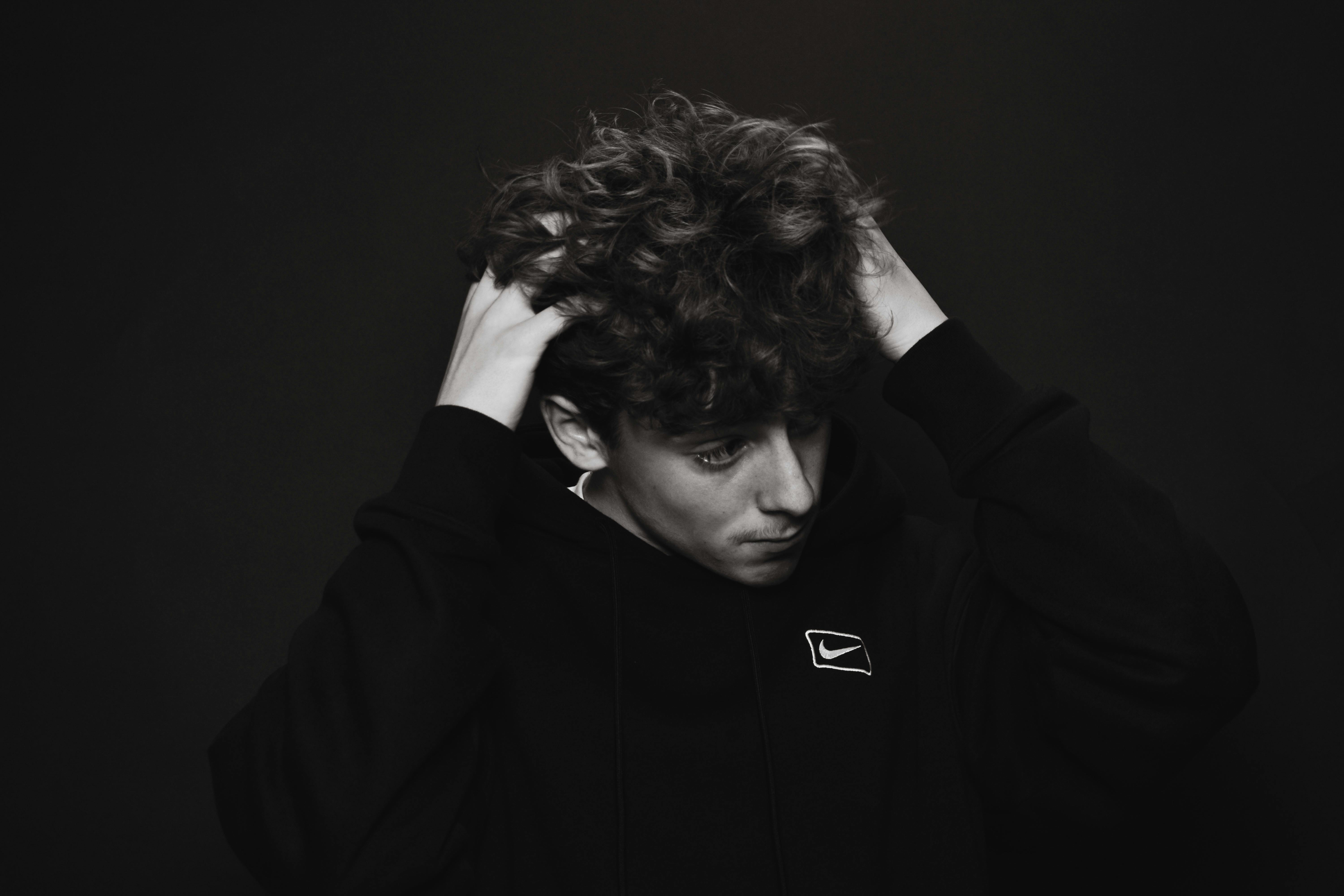 Rahasia Kelam Mausoleum dan Kutukan Sang Nabi Remaja