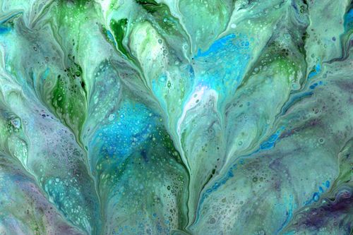 Free Captivating abstract fluid artwork highlighting vibrant green and blue colors with organic patterns. Stock Photo