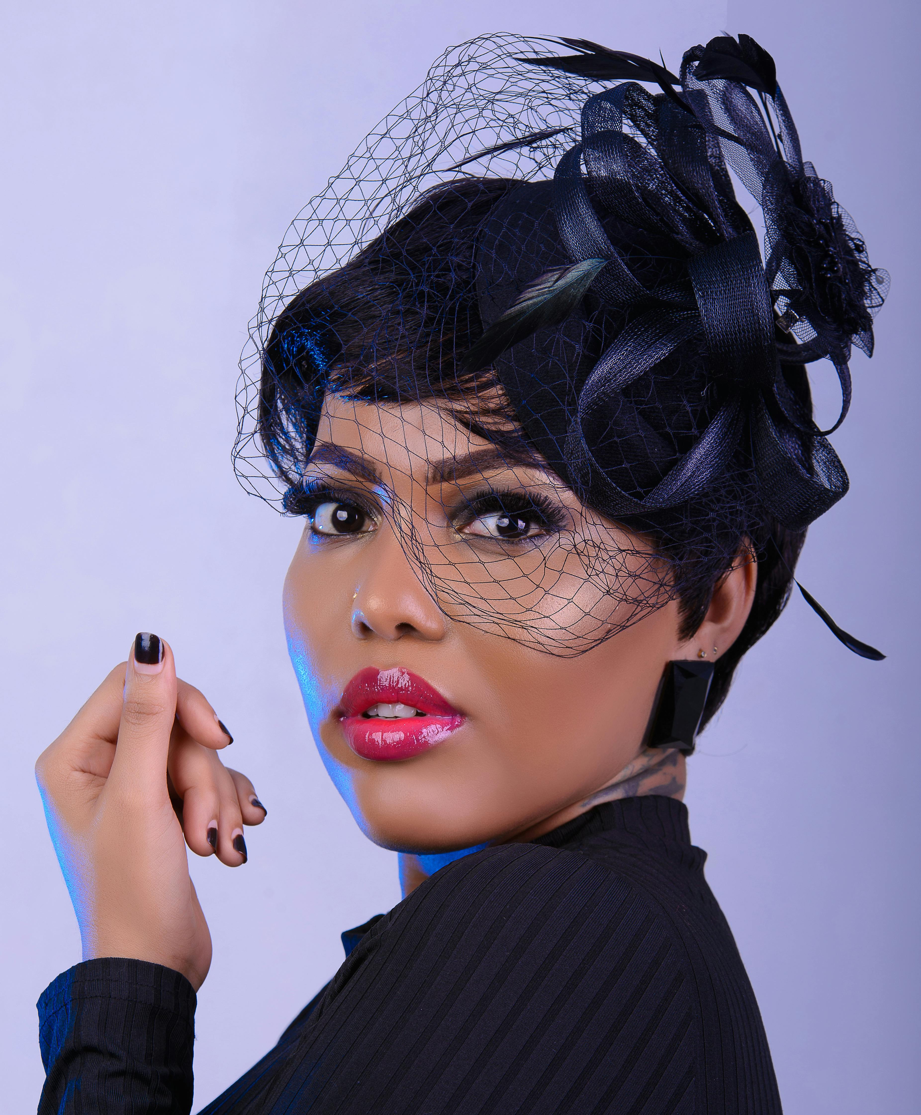 Do guys find lipstick attractive?