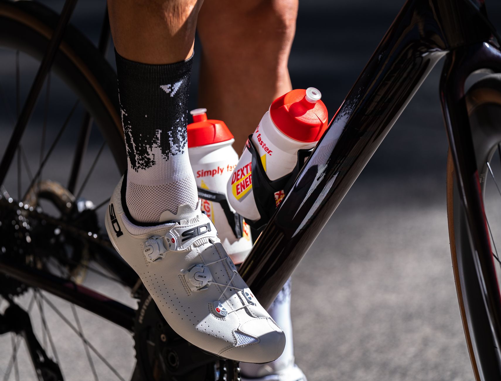 Harrie Lavreysen trainde in Japan en voelde fiets buigen