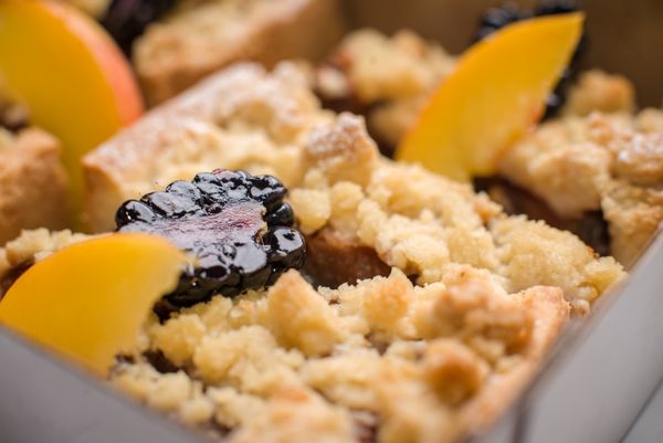 Blackberry Peach Crumble