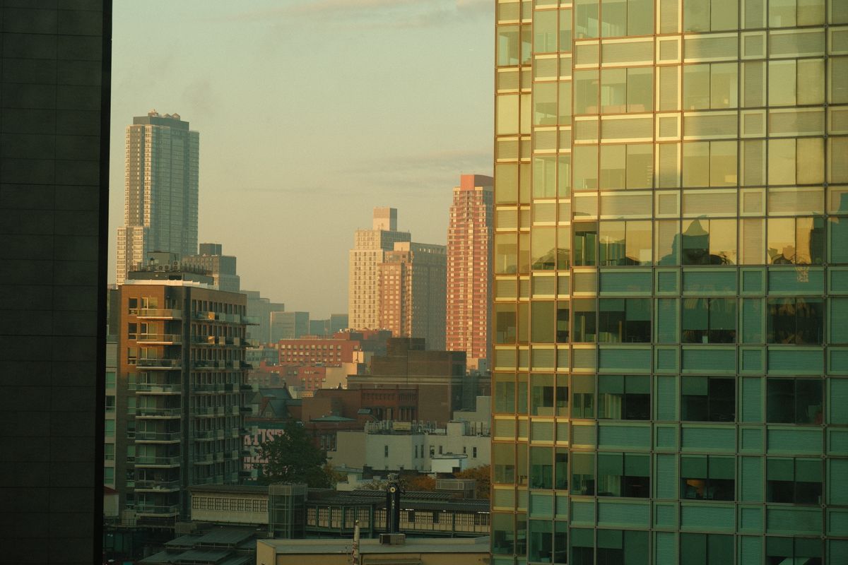 flat moves in Westbourne — Flat Moves in Westbourne — the working end of the job