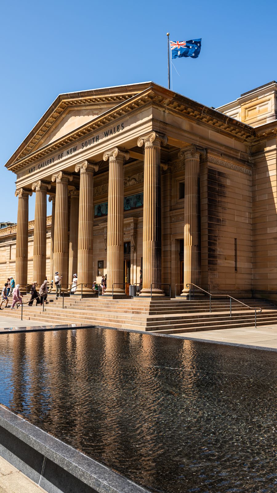 Macquarie Street и кресло у бухты